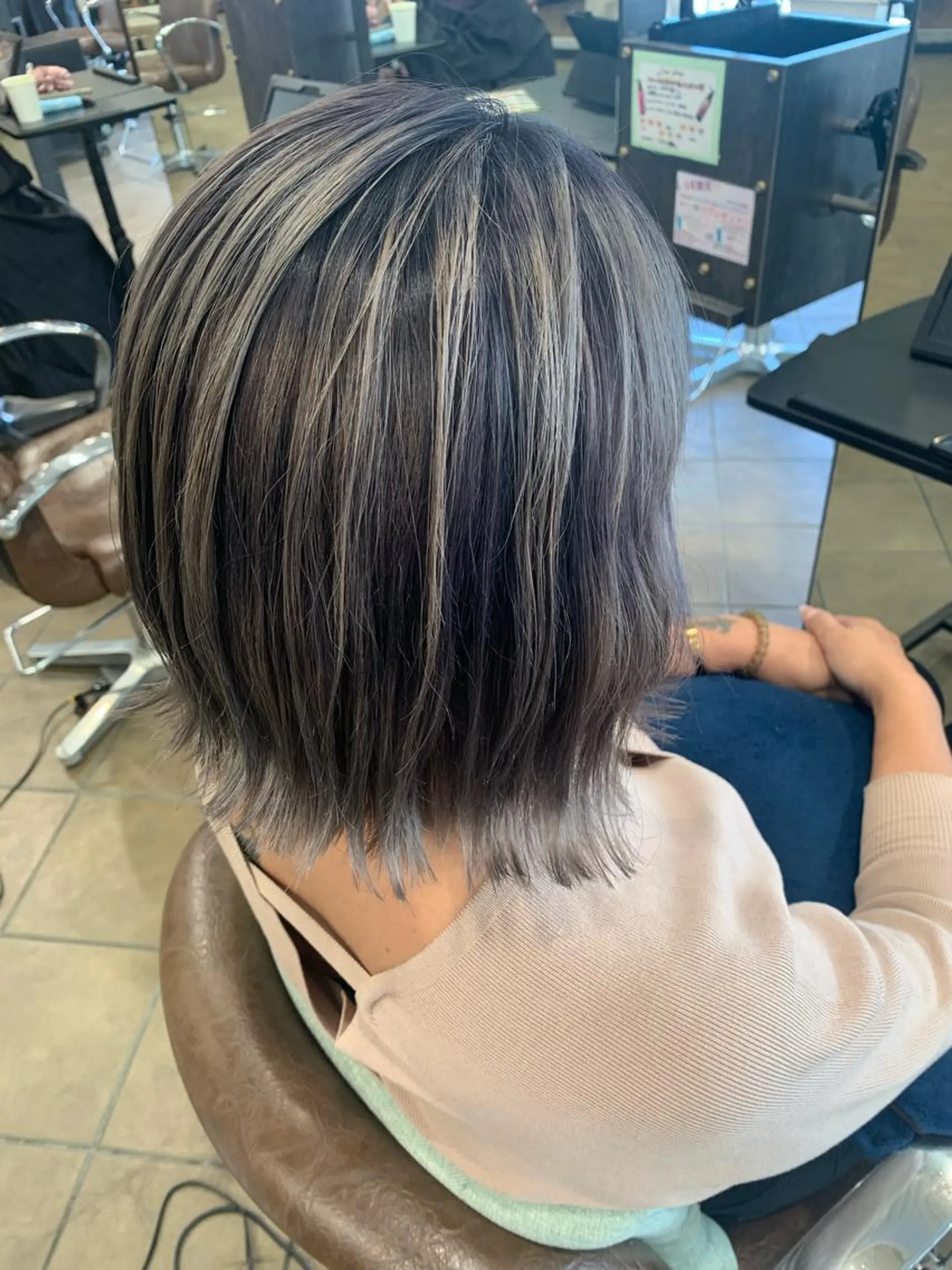 ミディアム カラー カット ヘアカラー Ripps長居所属・メテオ ／ヘアカラー 西川菜実のヘアスタイル