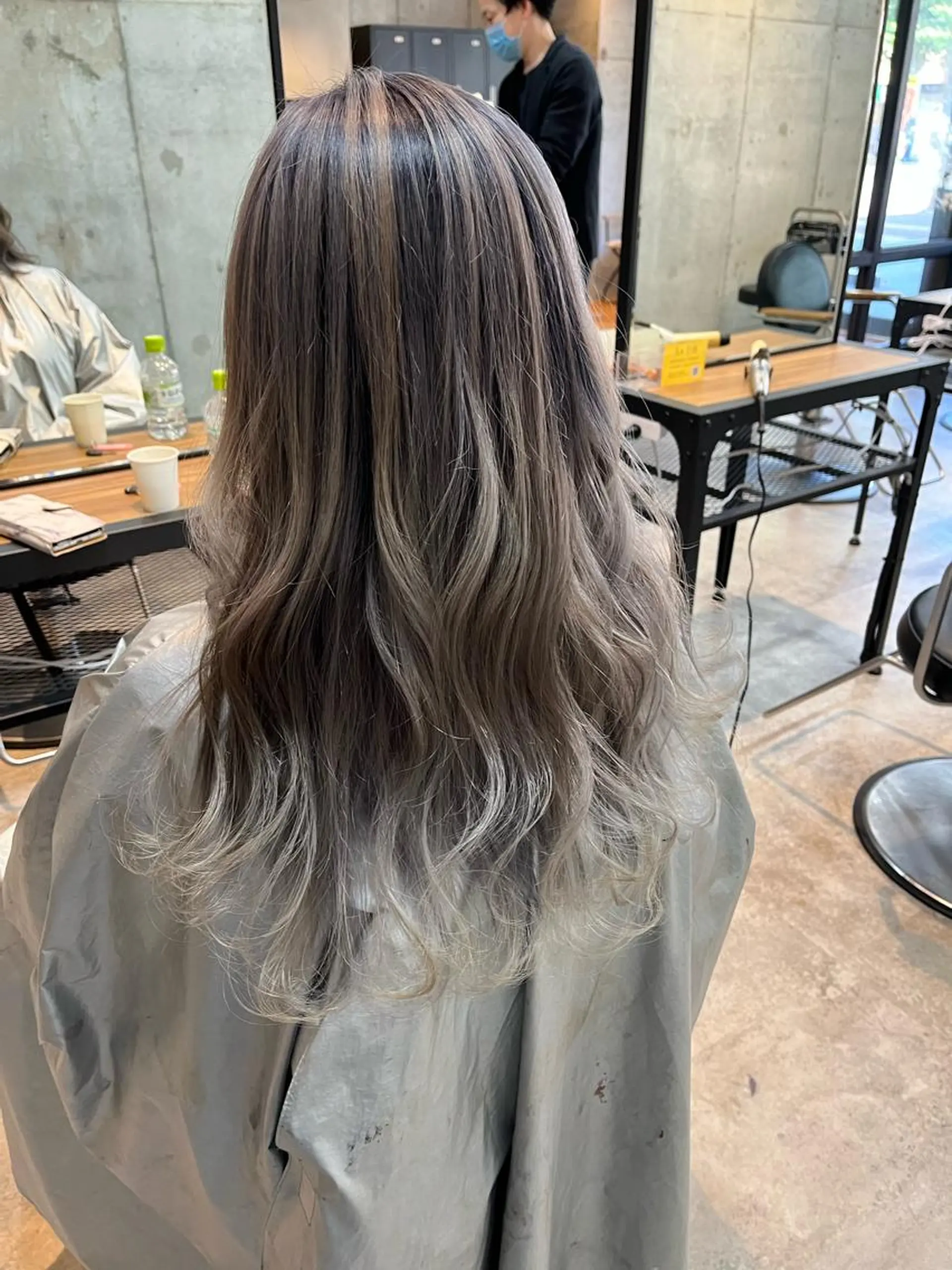 ロング カット ヘアカラー トリートメント 山本 みきのヘアスタイル