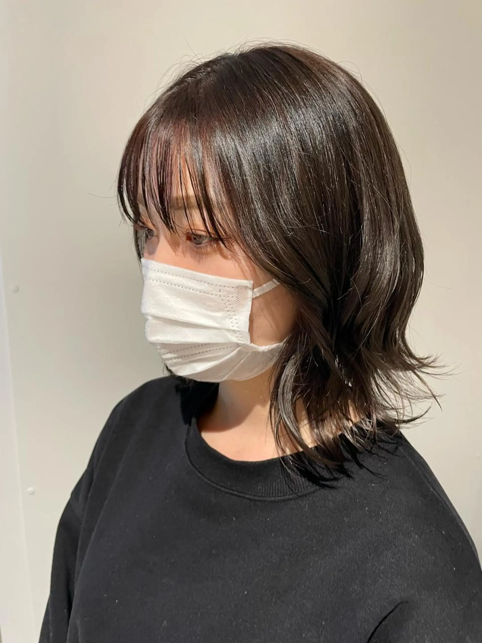 ミディアム 山内 愛可のヘアスタイル