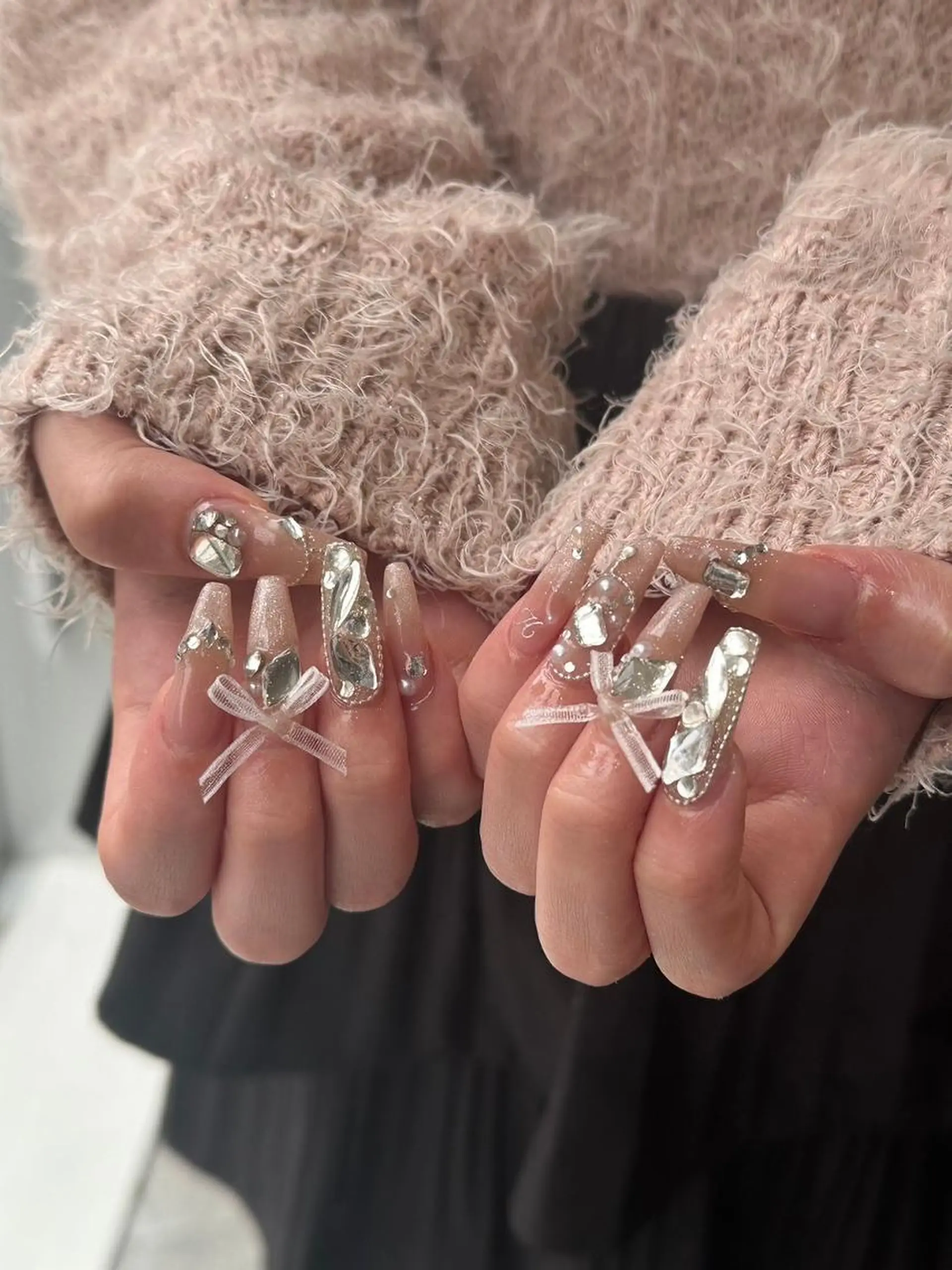 ネイル アートネイル カジュアル ジェルネイル ニュアンスネイル 赤色 ハンドネイル 💎platinum dollまりん💎のマツエク・マツパデザイン