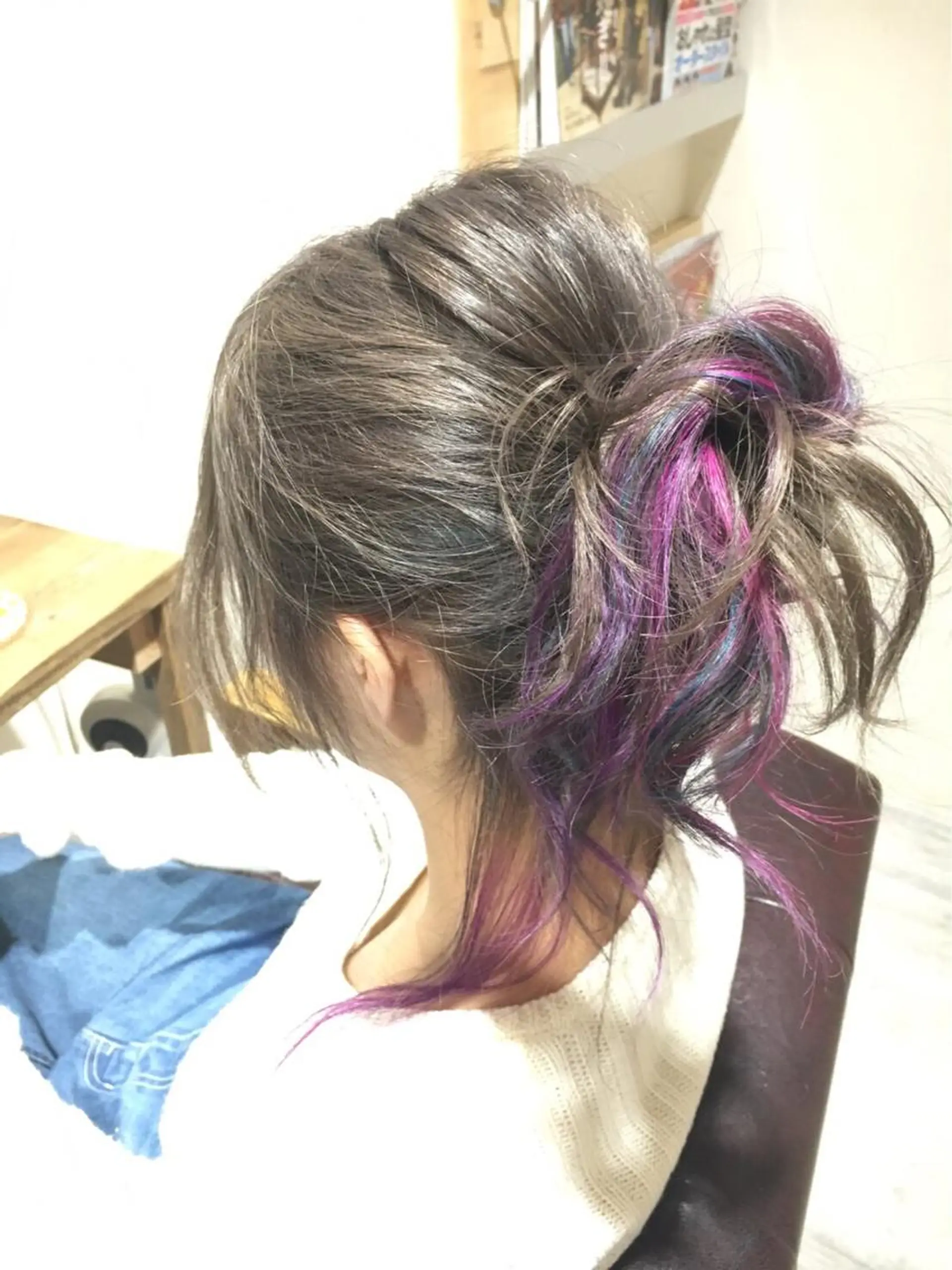ミディアム セミロング ロング カラー ヘアアレンジ インナーカラー メッシュ 簡単アレンジ filo by　Feria所属・filo   渋谷 Gishiのヘアスタイル