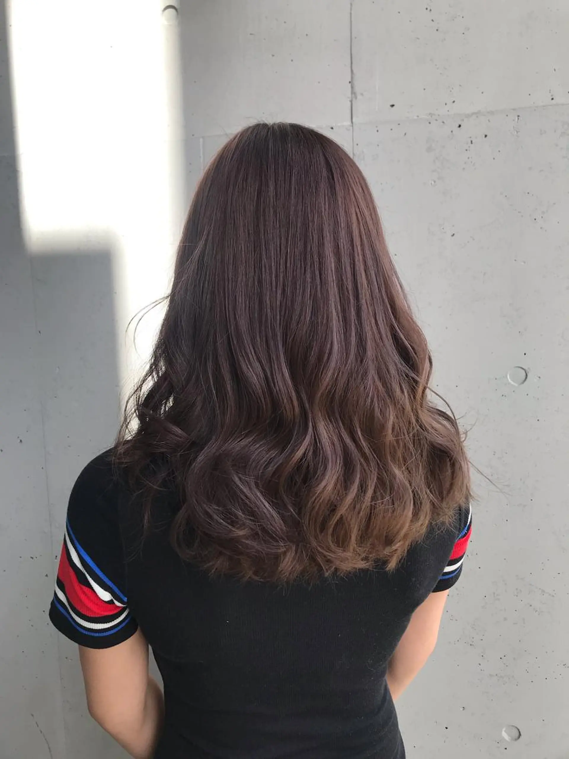 セミロング カラー 一ノ瀬 蘭のヘアスタイル