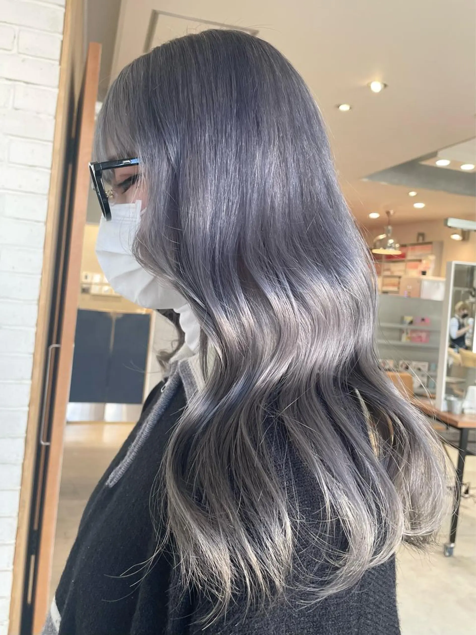 ロング カラー 艶ハイトーン👑♡ NATSUKIのヘアスタイル