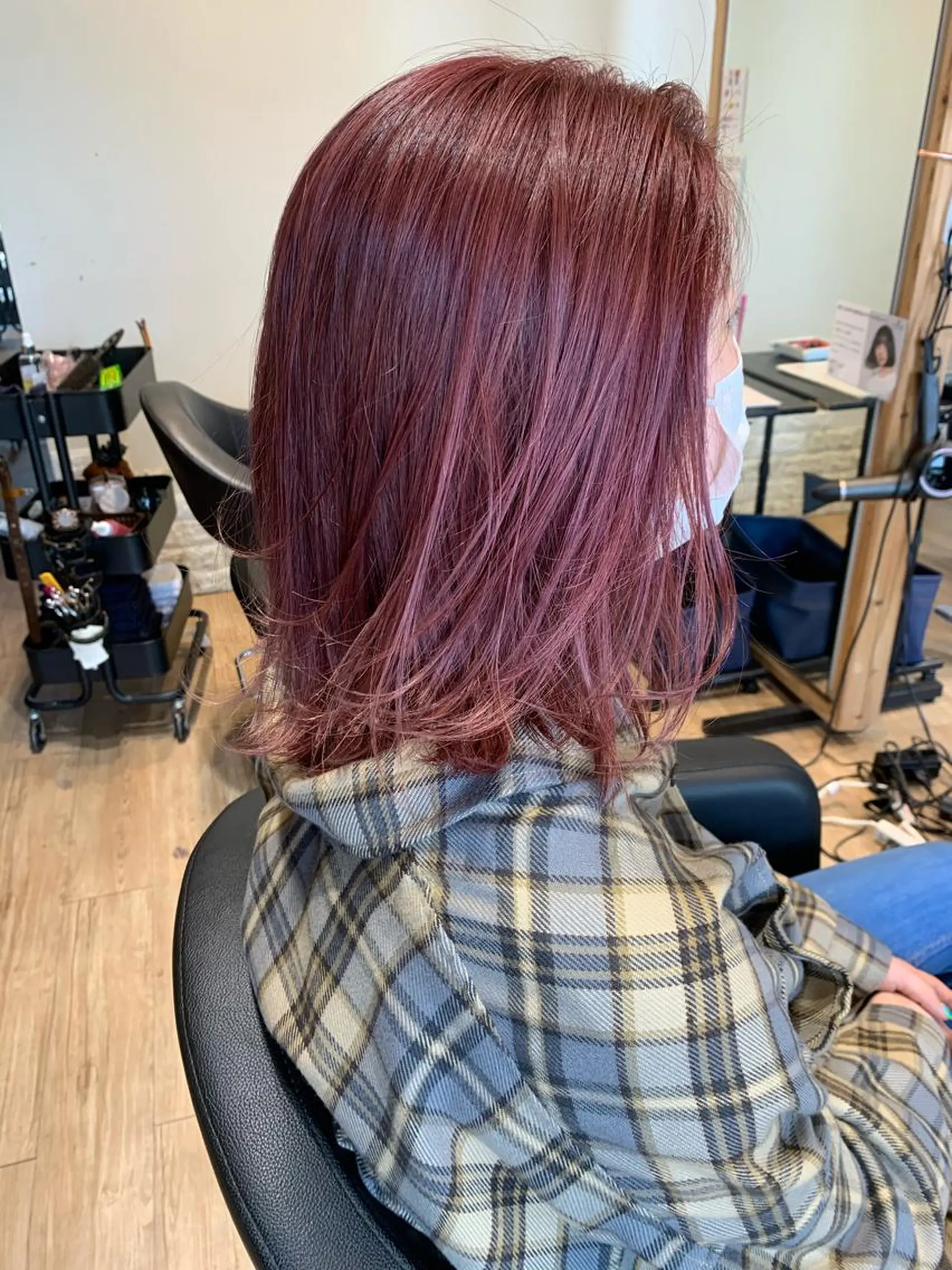 ミディアム カラー ピンクカラー ヘアカラー 大久保 隆蔵のヘアスタイル