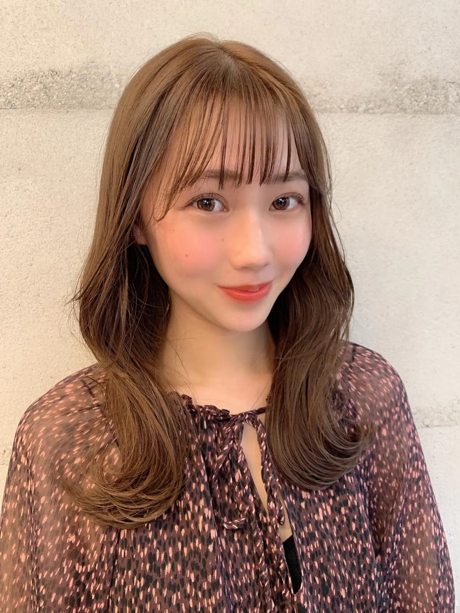 ミディアム カラー 透明感/オリーブ/ グレージュ/YUKAのヘアスタイル