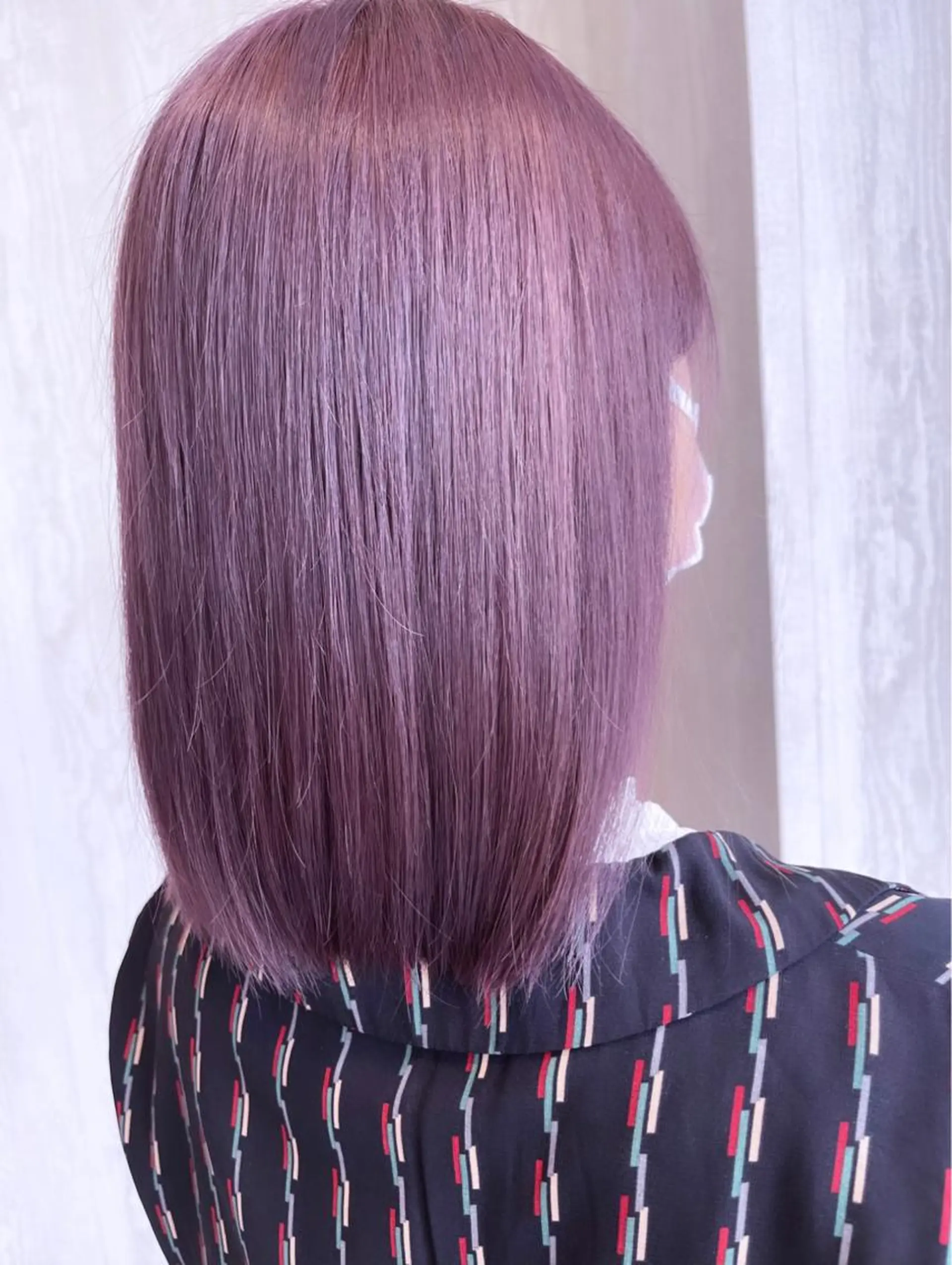 セミロング アッシュ パープルカラー BRIDGE HAIR所属・BRIDGE あきらのヘアスタイル