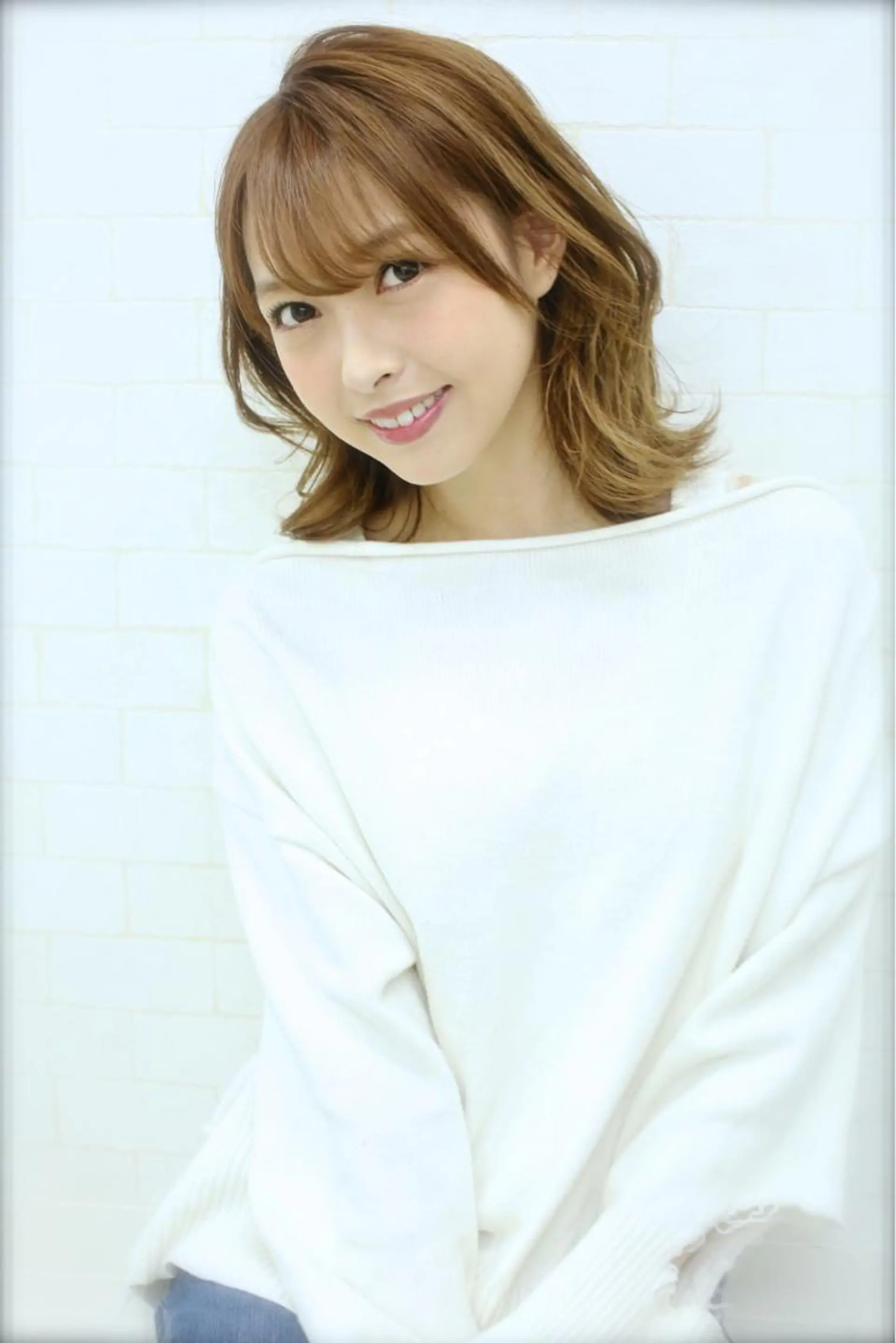 ミディアム カラー パーマ ベージュカラー くびれヘア 外ハネヘア カット ヘアカラー パーマ トリートメント 髪質改善/縮毛矯正/ ボブ/店長/槌矢圭悟のヘアスタイル