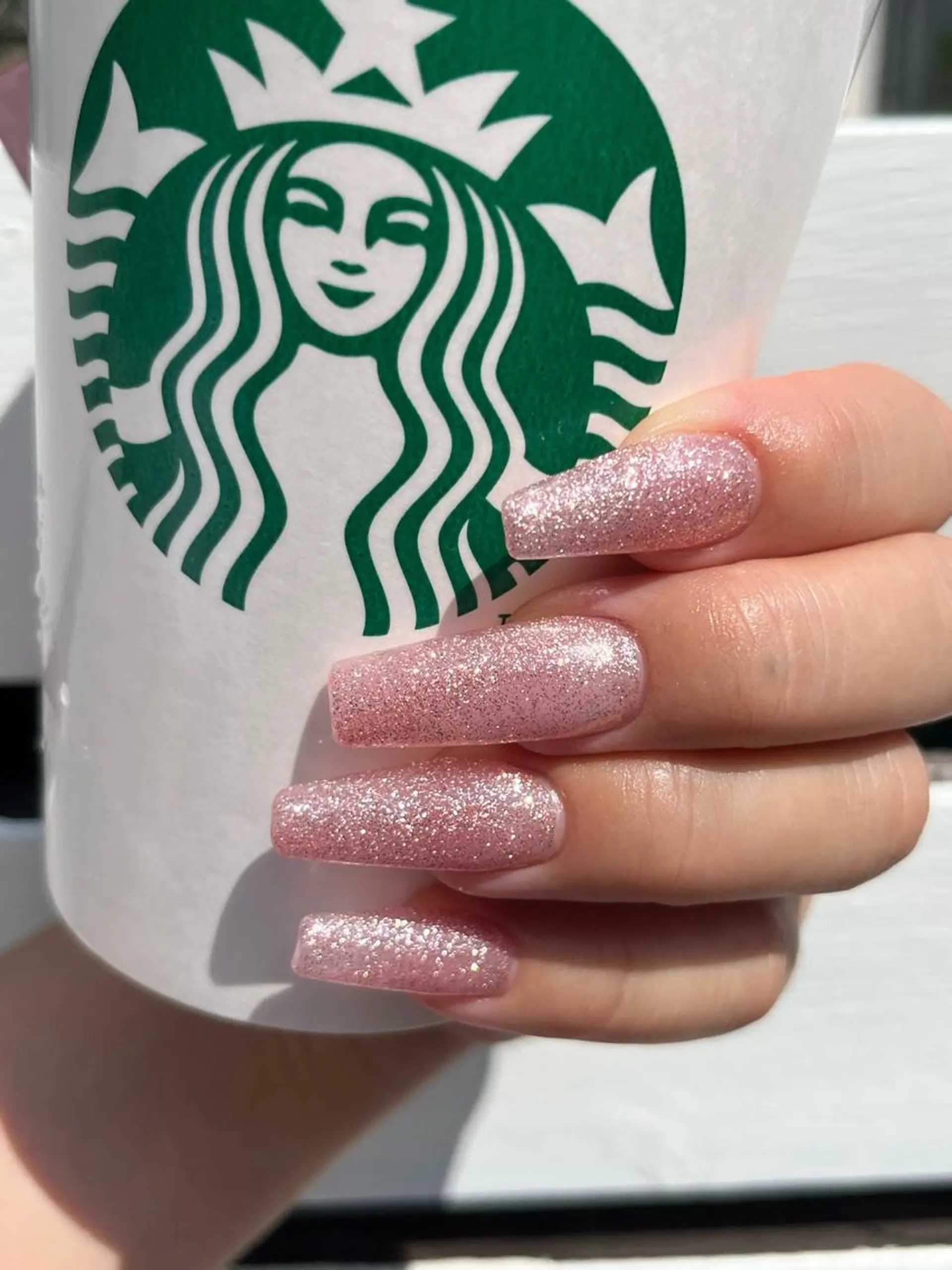 ロング ネイル ラメ(グリッター) ピンク スカルプネイル ハンドネイル まり りぃ〜んのネイルデザイン