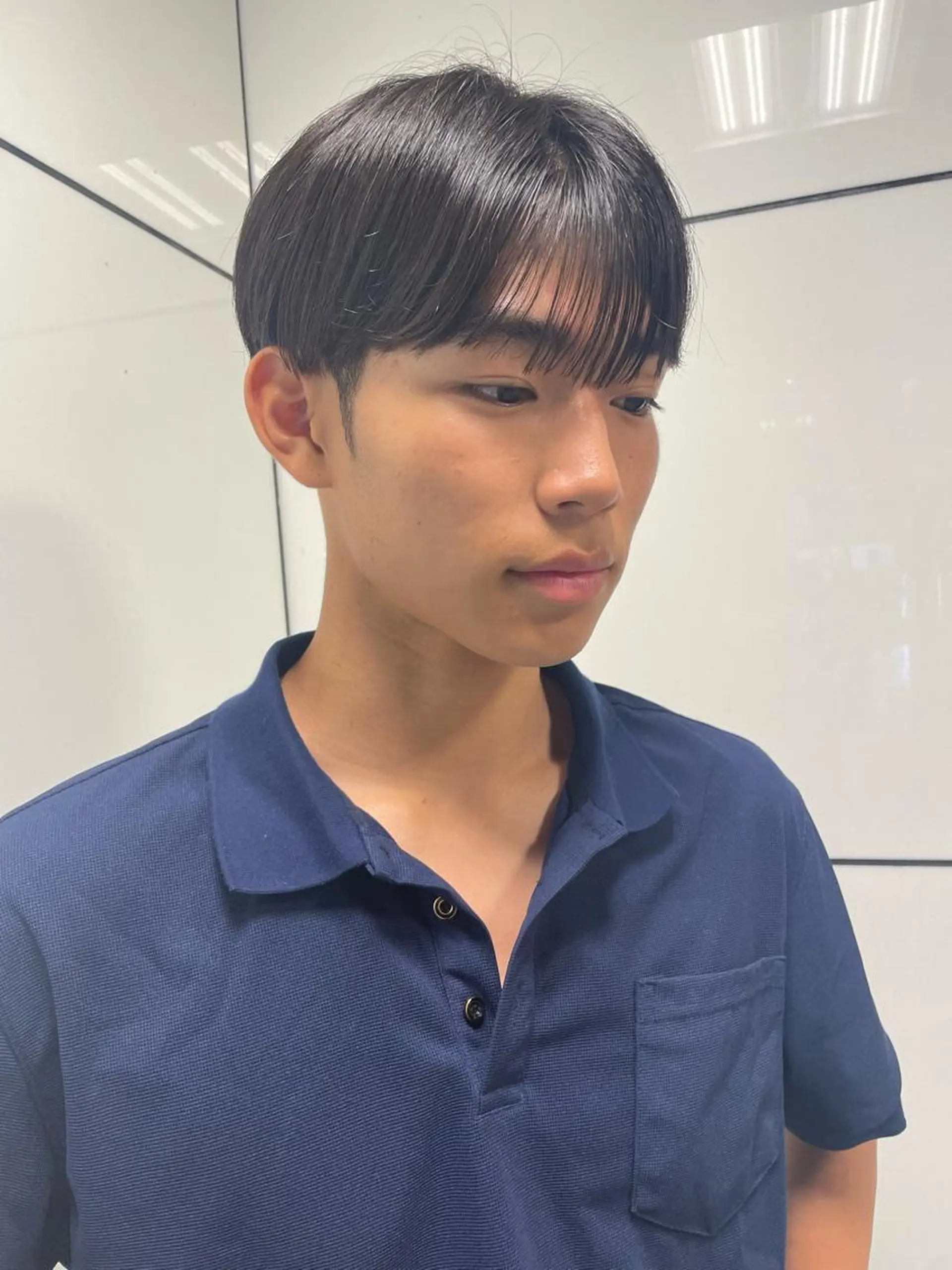 メンズ メンズハイトーン マッシュ メンズパーマ 学生（メンズ向け） シースルーマッシュ メンズ/艶髪/カラー サクラ🌸のヘアスタイル