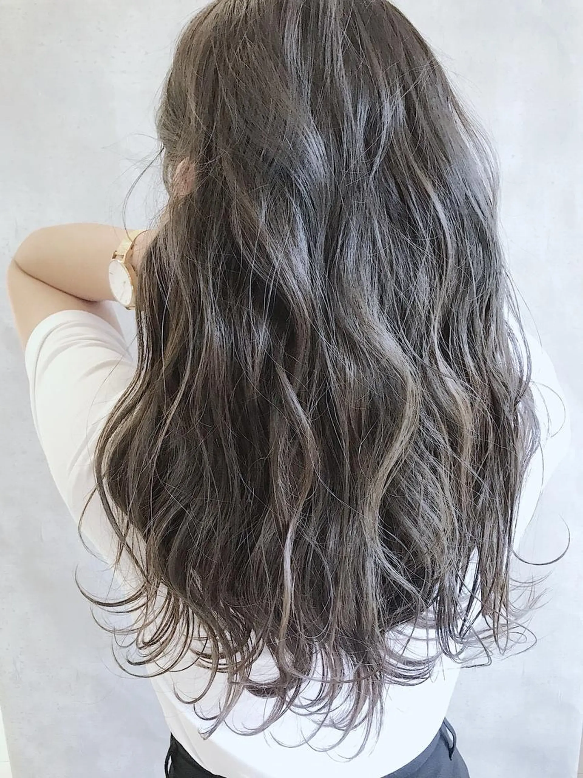 カラー ロング アディクシーカラー ブリーチ ケアブリーチ ダブルカラー ハイライトカラー MOU namba ムウナンバのヘアスタイル