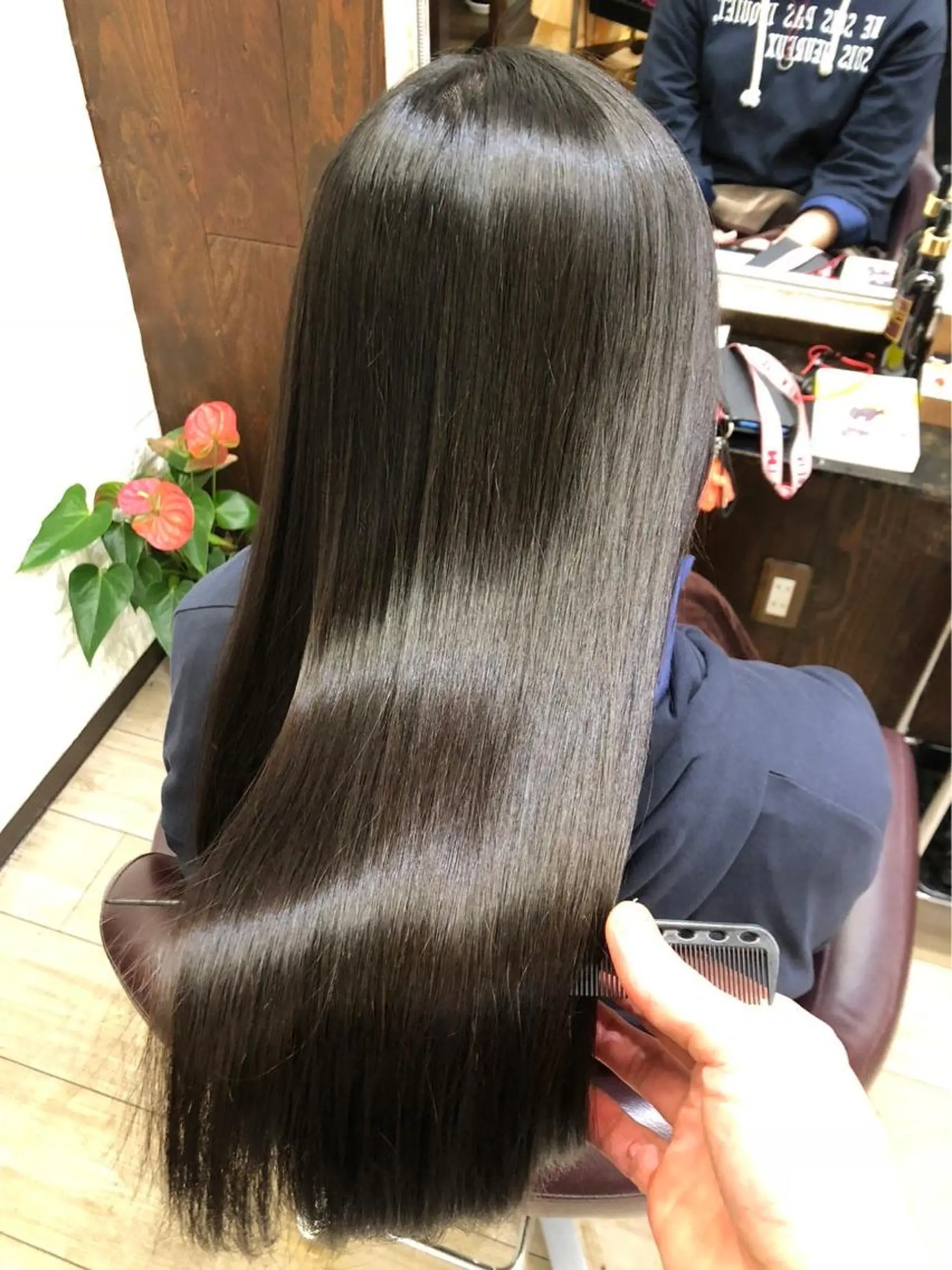 ロング カット ヘアカラー トリートメント giraffe hair works所属・縮毛矯正モデル募集 新海淳子のヘアスタイル