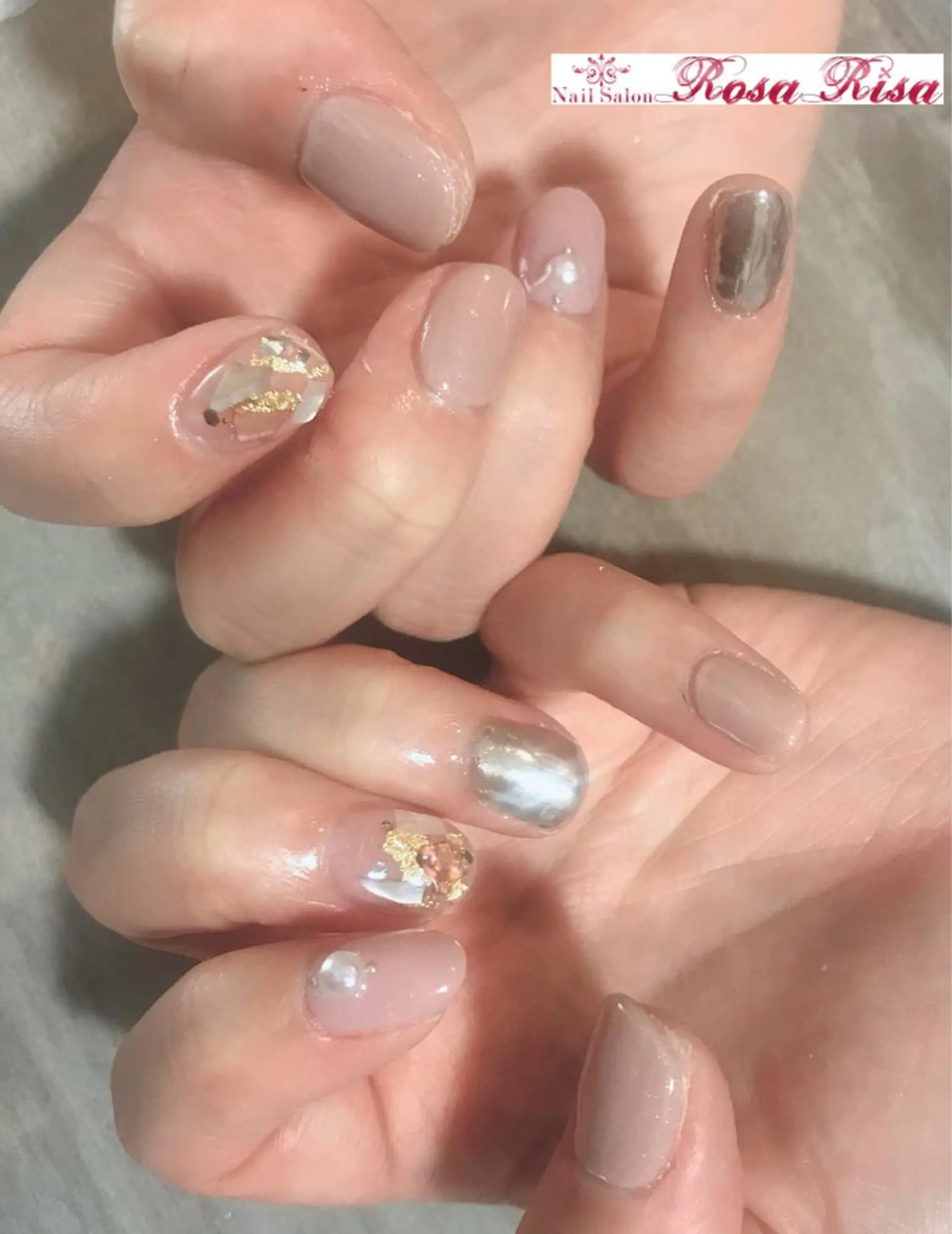 ショート ネイル ニュアンスネイル ネイルスタジオ シェイクユアハンズのネイルデザイン