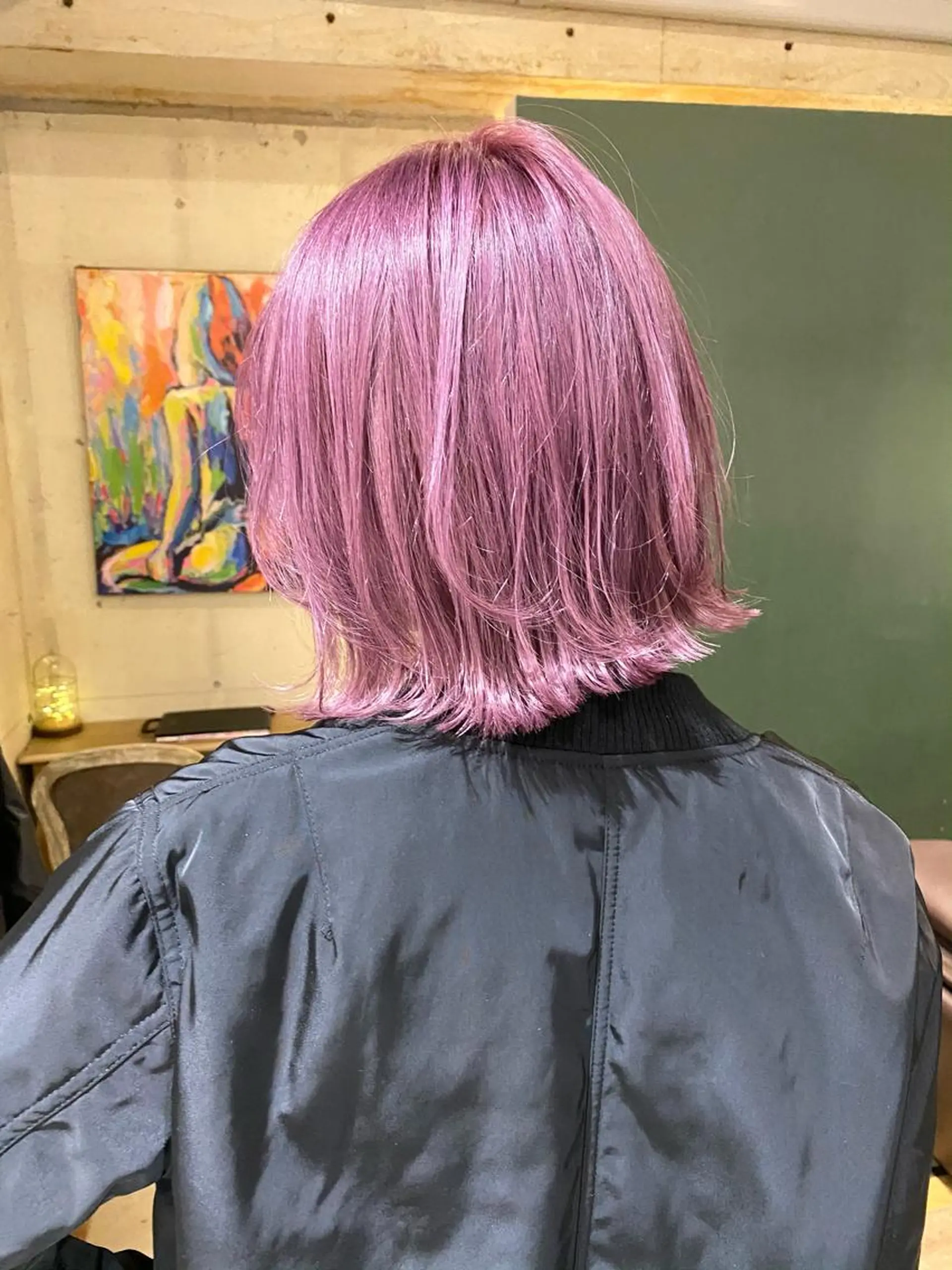 ミディアム カラー ヘアアレンジ 切りっぱなしボブ ラベンダーカラー ピンクカラー ピンクラベンダー ボブ カット ヘアカラー ヘアセット TOPSTYLIST 🇬🇧JIMMYのヘアスタイル