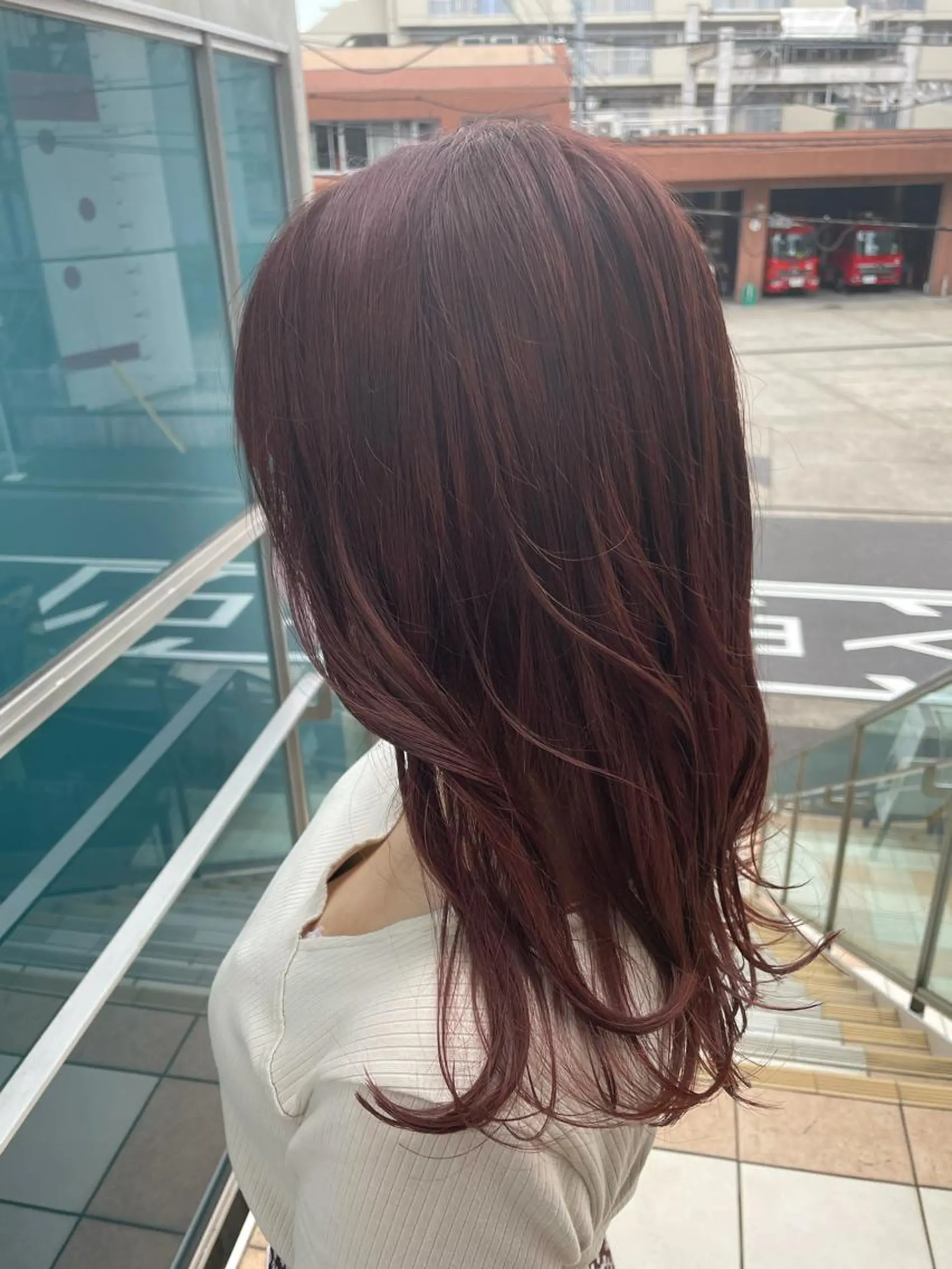 セミロング カラー 韓国レイヤー/髪質 改善/縮毛🤍吉田のヘアスタイル