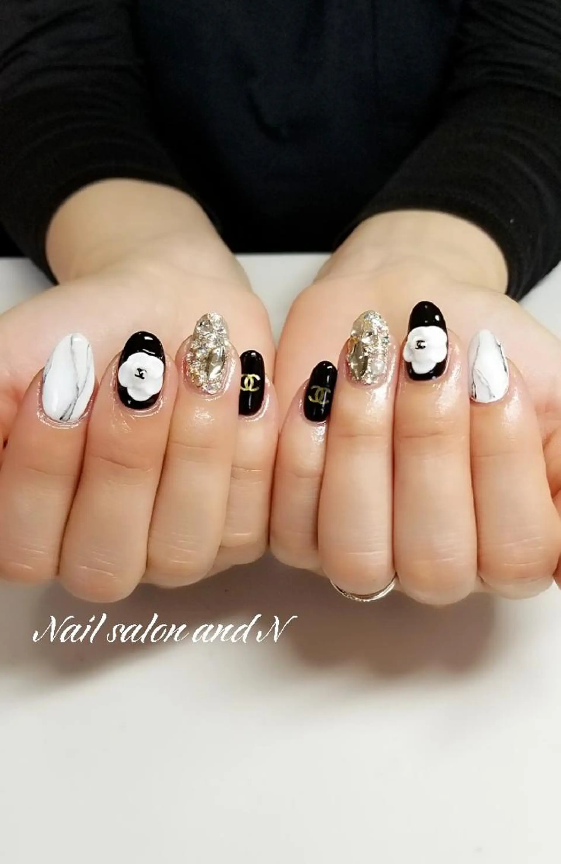 ネイル and Nのネイルデザイン