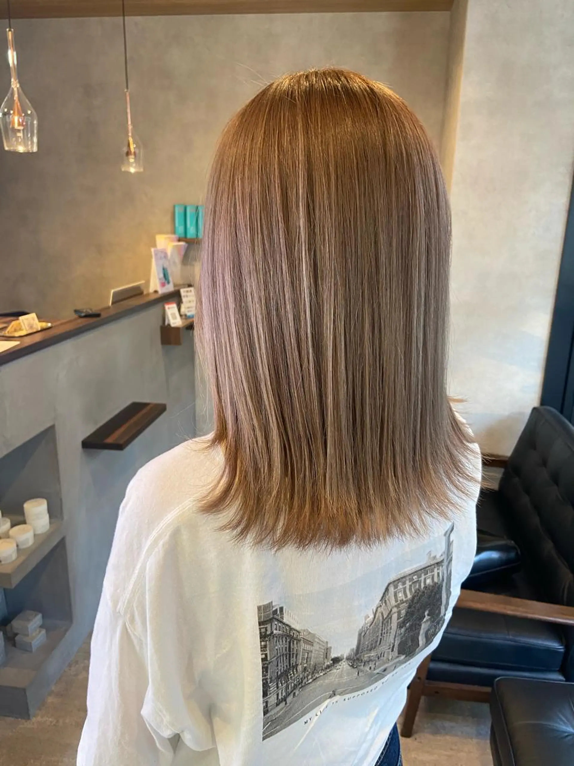 ミディアム カラー アッシュ バレイヤージュ ベージュカラー ブリーチ グラデーションカラー ヘアカラー RIENSリエンス ✂️木村康二✂️のヘアスタイル