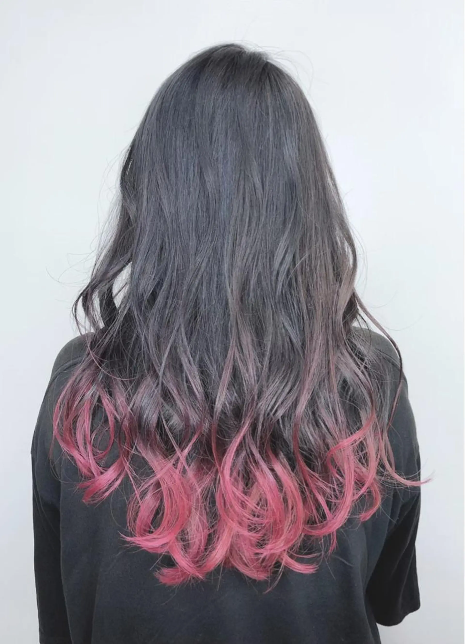 ロング カラー 透明感カラー🫧＆ レイヤー🕊古川のヘアスタイル