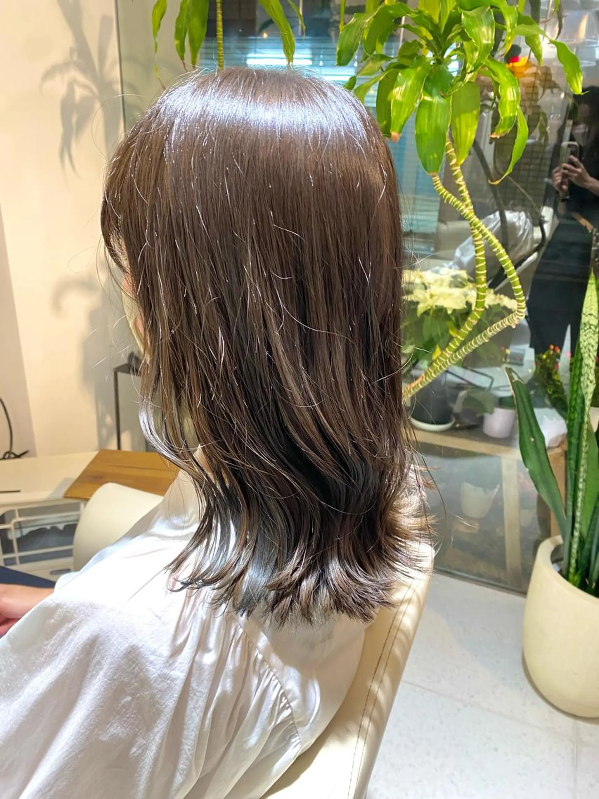 セミロング カラー ヘアカラー 安永 涼のヘアスタイル