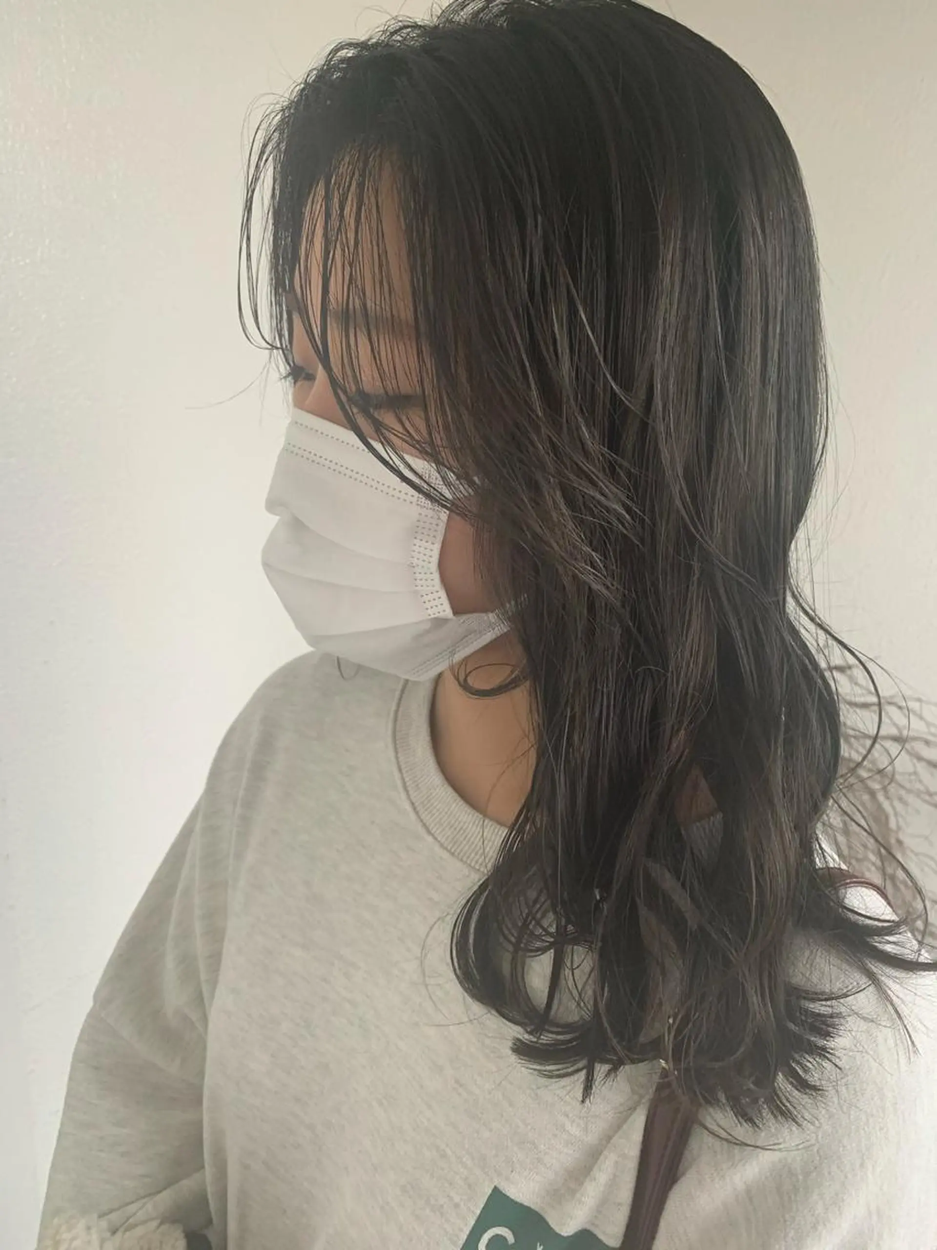 ロング カラー 三野 沙也のヘアスタイル
