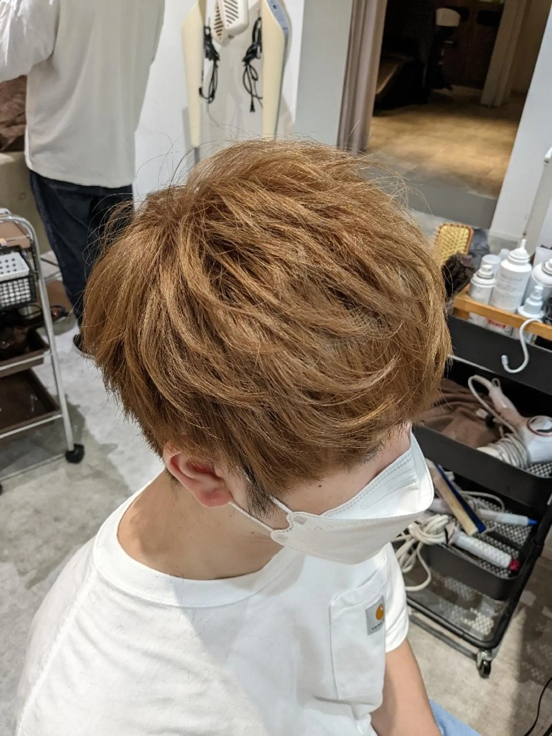 ショート カラー ベージュカラー ブリーチ ヘアカラー 山口 惇史のヘアスタイル