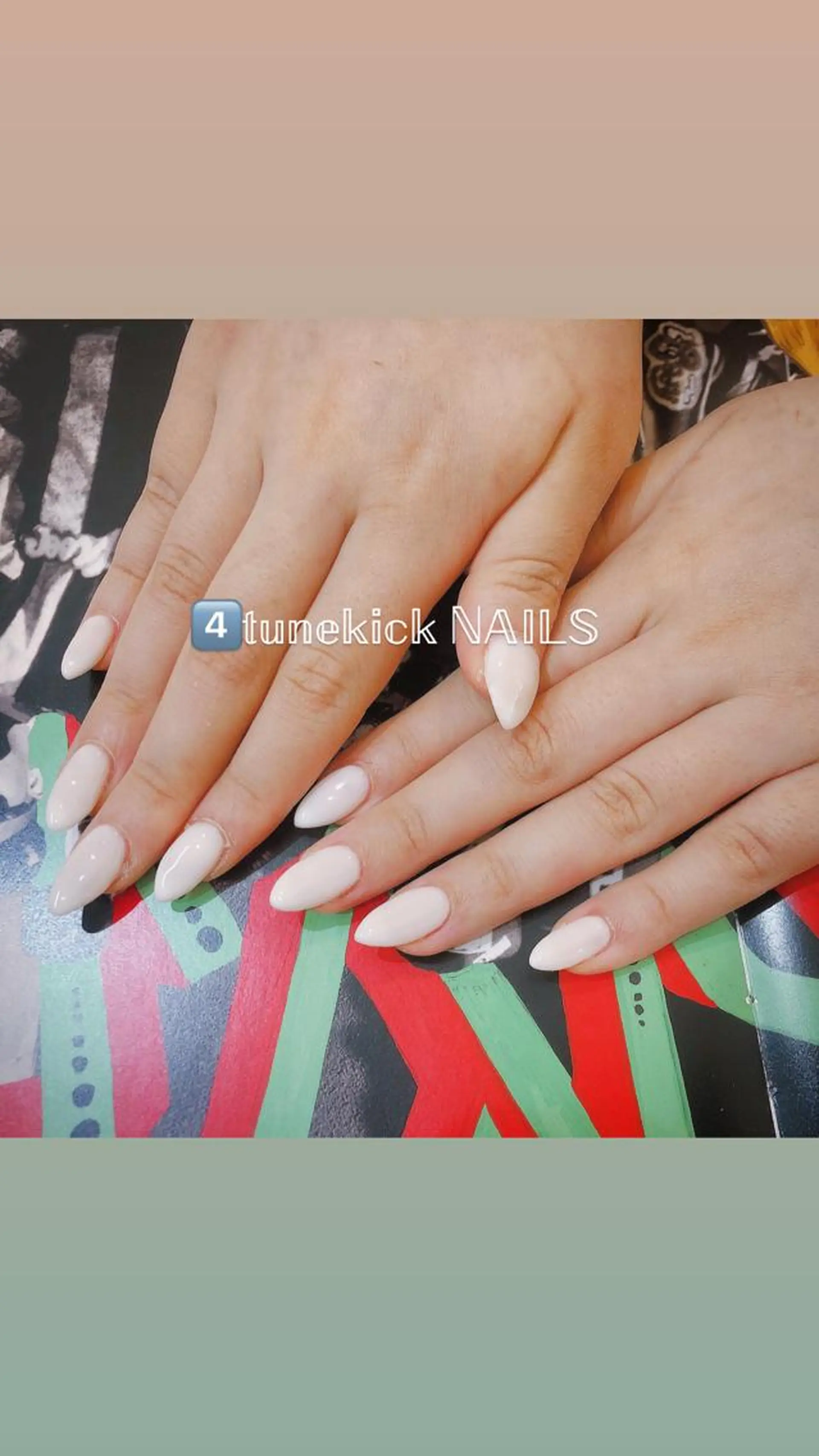 ネイル ワンカラーネイル ホワイト ハンドネイル 4tunekick NAILS(フォーチュンキックネイルズ)所属・光森 淳子のネイルデザイン