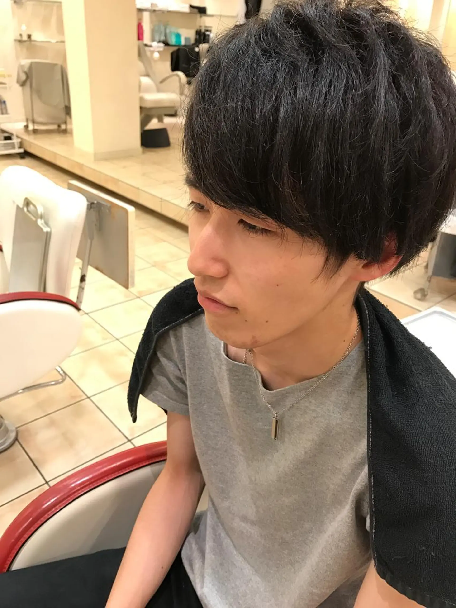 カラー メンズ 斎藤 彩香のヘアスタイル