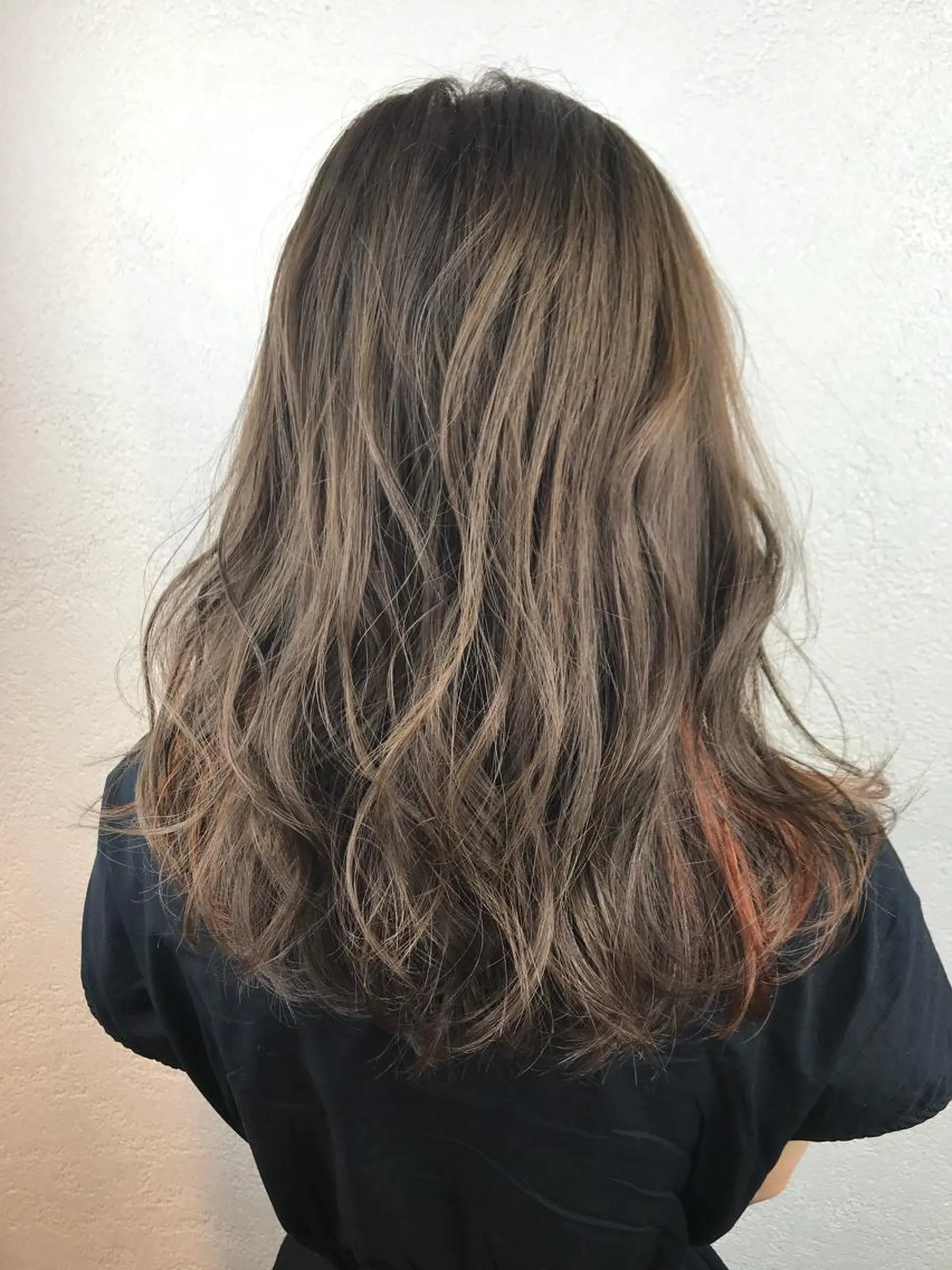 セミロング カラー ベージュカラー インナーカラー ミルクティーベージュ オレンジ カット ヘアカラー トリートメント デザインカラー🌈 高木リョウのヘアスタイル