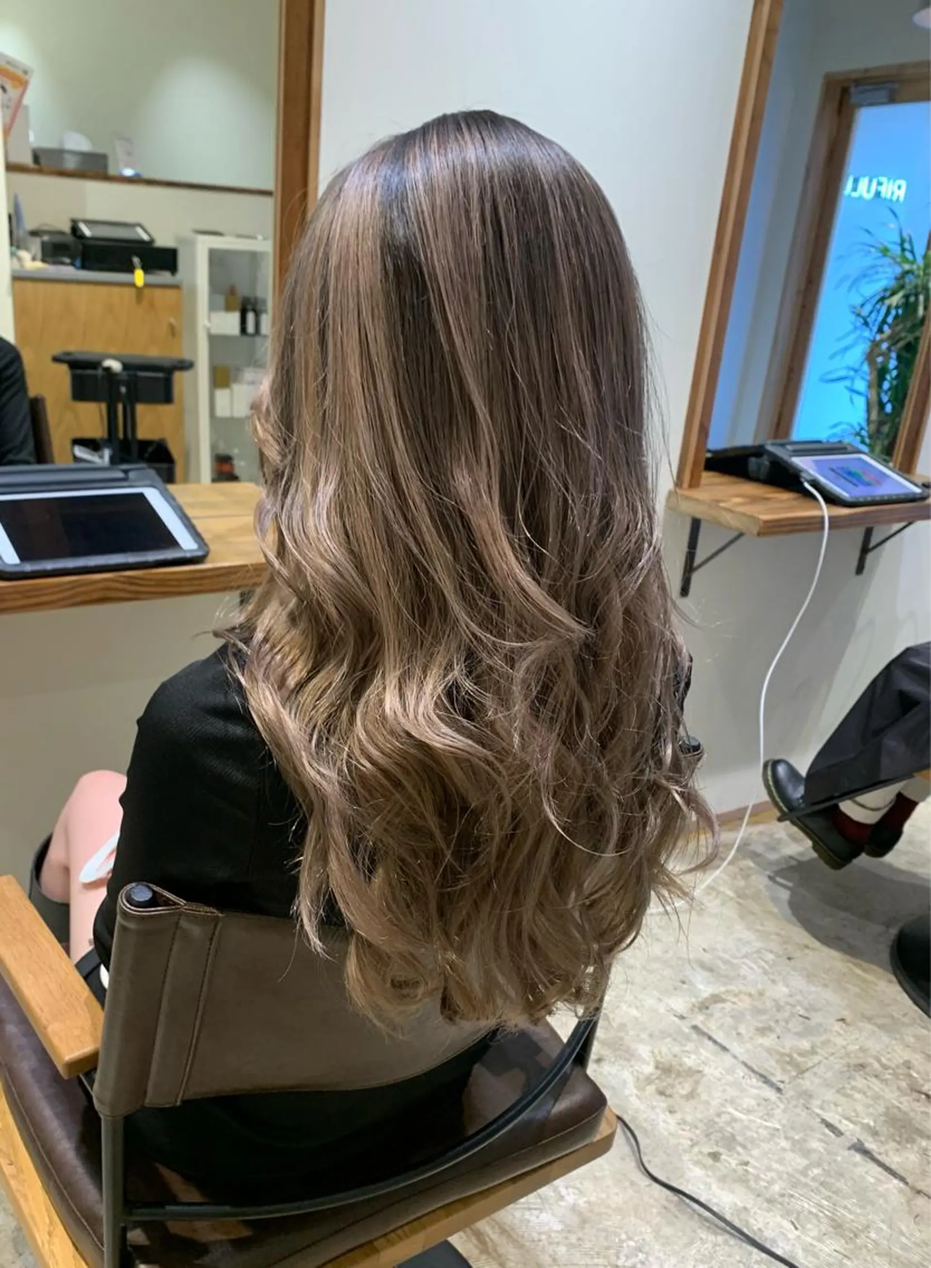 ロング カラー バレイヤージュ レイヤーカット カット ヘアカラー トリートメント 園田 将士のヘアスタイル