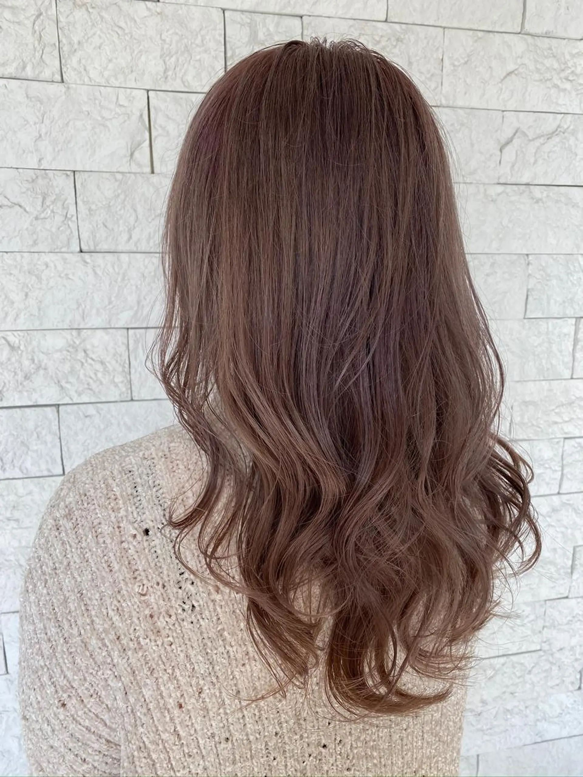 セミロング カラー ベージュカラー ブリーチ ラベンダーカラー ラベンダーベージュ とびまつ /ショート/脱白髪染のヘアスタイル