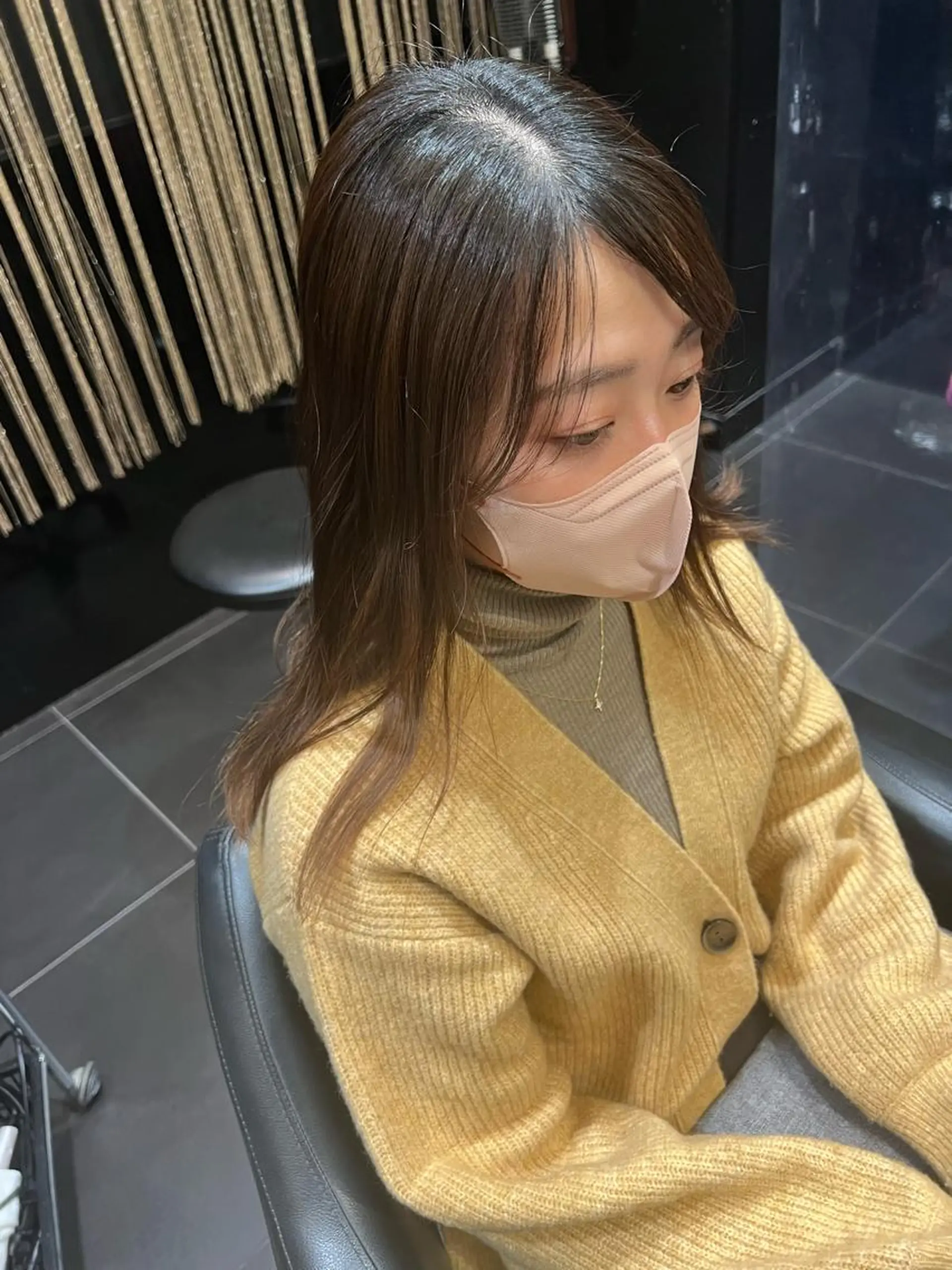 セミロング カラー カミノア所属・1月予約解放しまし たイルミナ公認荒井のヘアスタイル