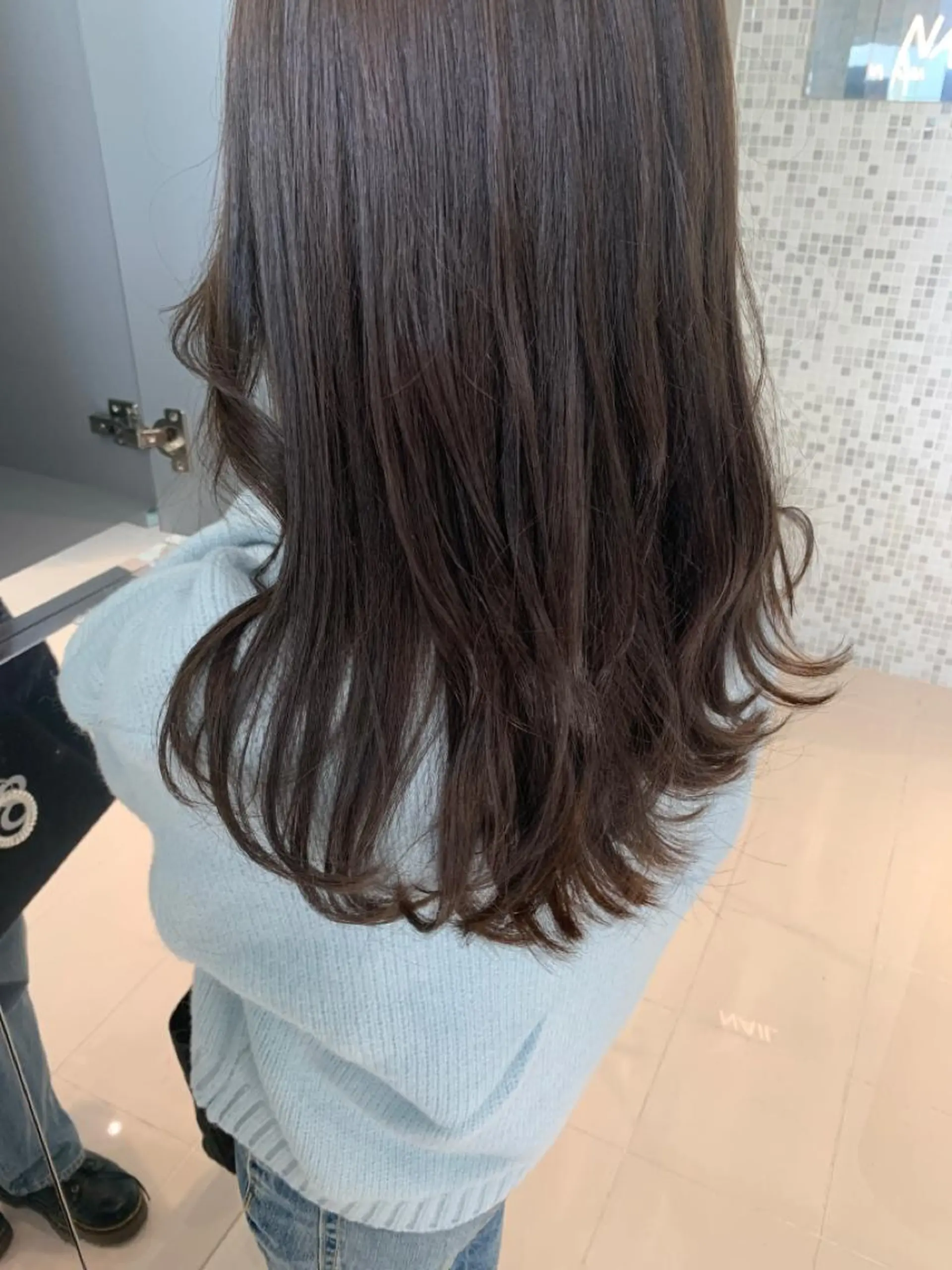 カラー グレージュ 韓国ヘア/耳ツボジュ エリー♡ayumuのヘアスタイル