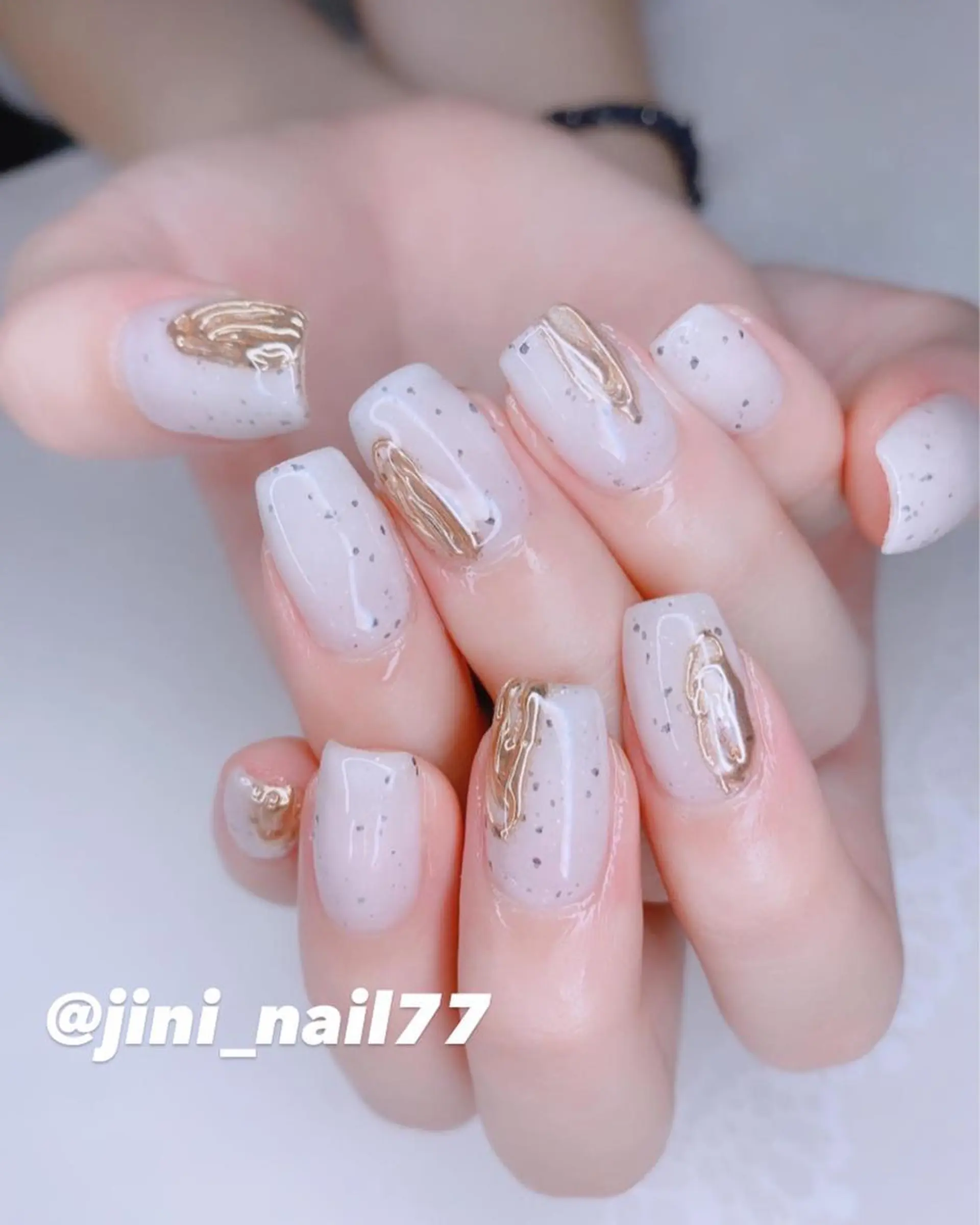 ネイル ハンドネイル JINI NAIL所属・ジニ ネイルのネイルデザイン