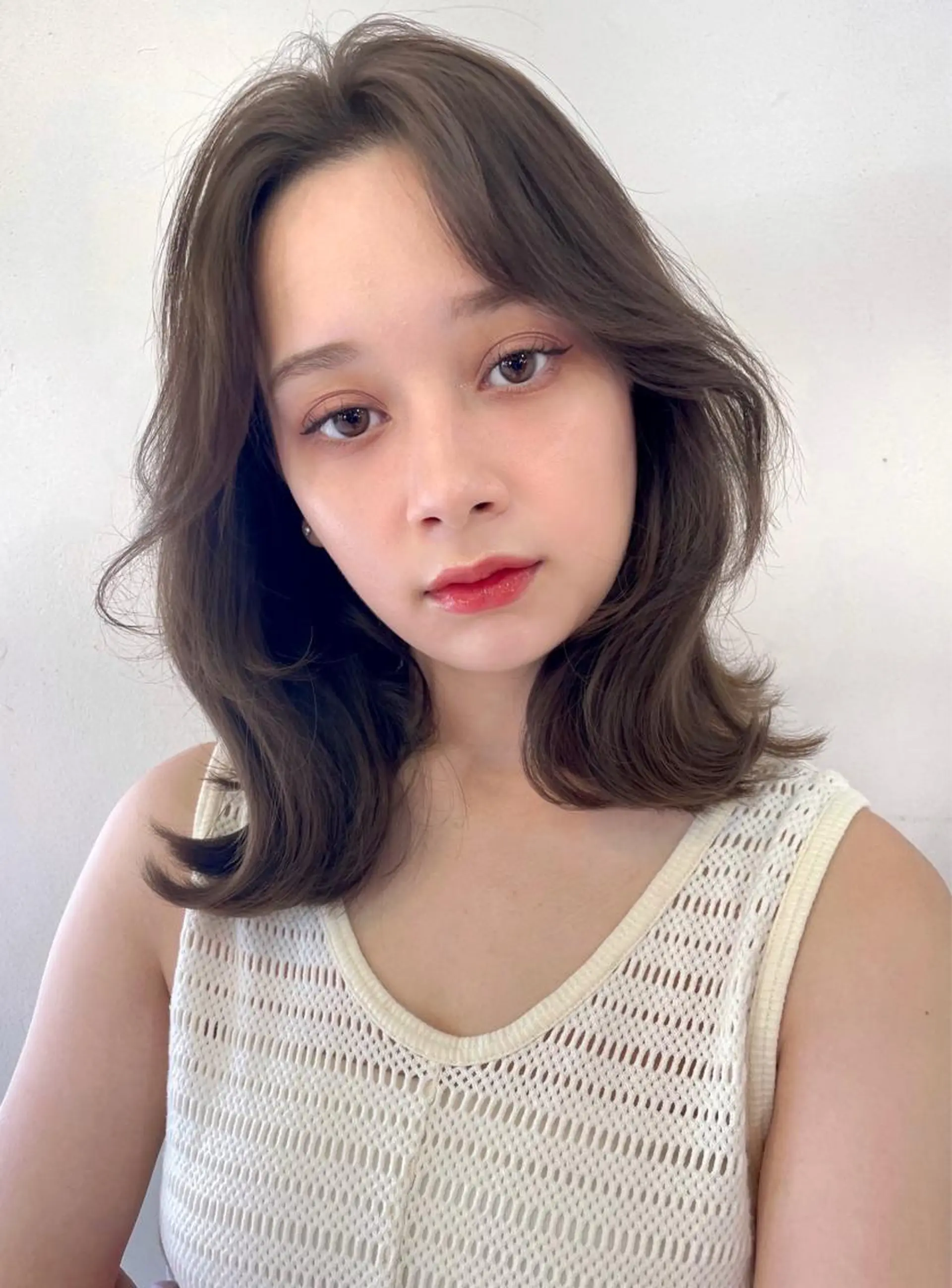 ミディアム カラー アッシュ アッシュブラウン ベージュカラー ブラウンカラー ブラウンベージュ カット 【韓国ヘア×透明感 カラー】笹谷 莉未のヘアスタイル