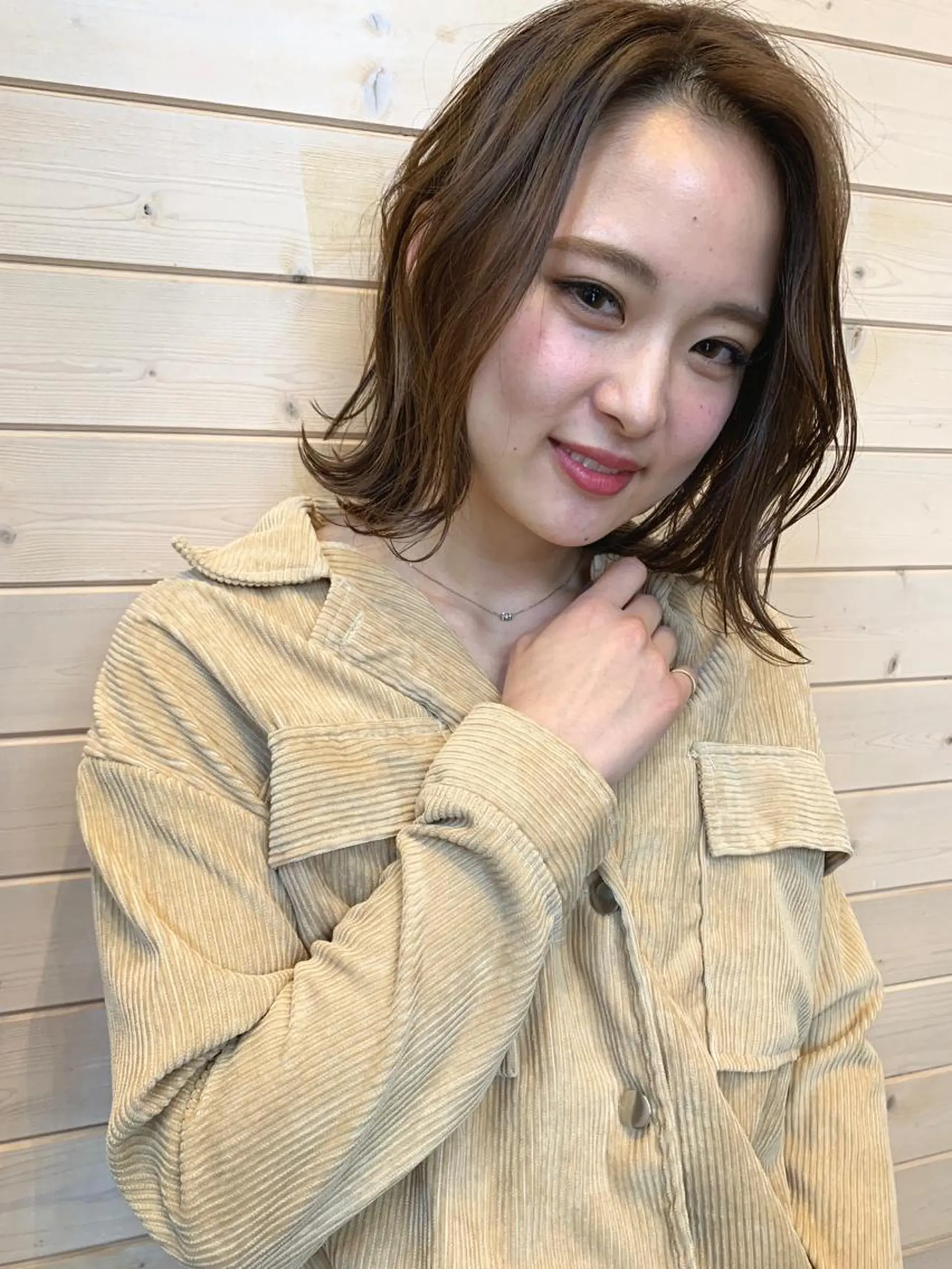 ミディアム カラー toi【トワ】所属・安達 俊亮のヘアスタイル