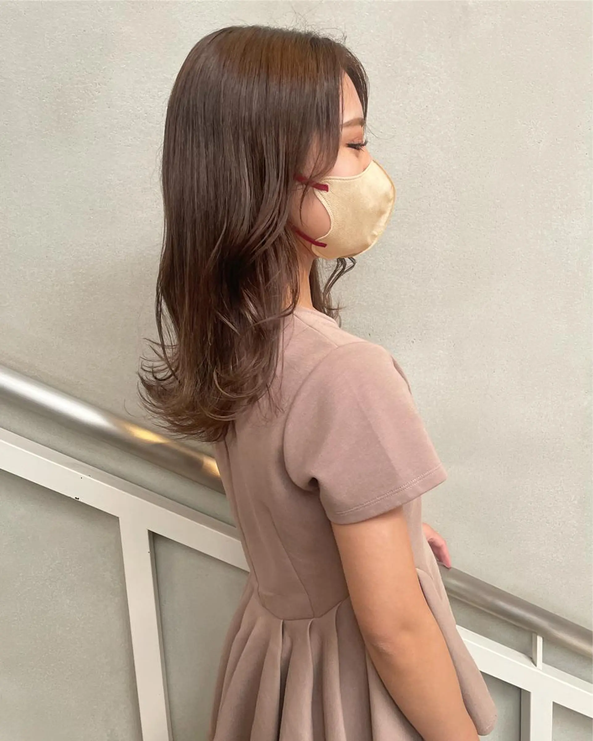 ロング カラー 佐藤 永夏のヘアスタイル