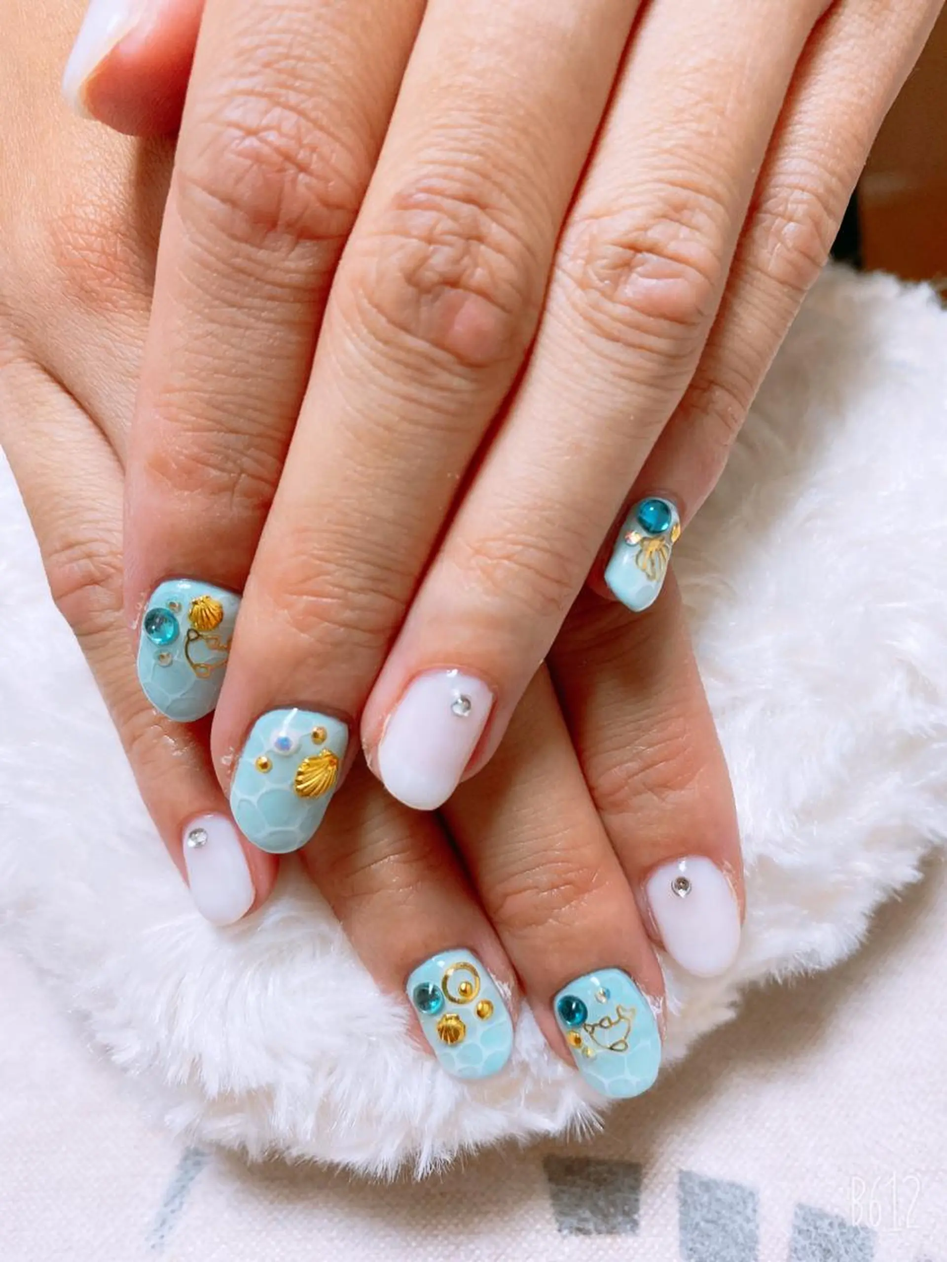 ネイル The Best Beauty受付担当のヘアスタイル