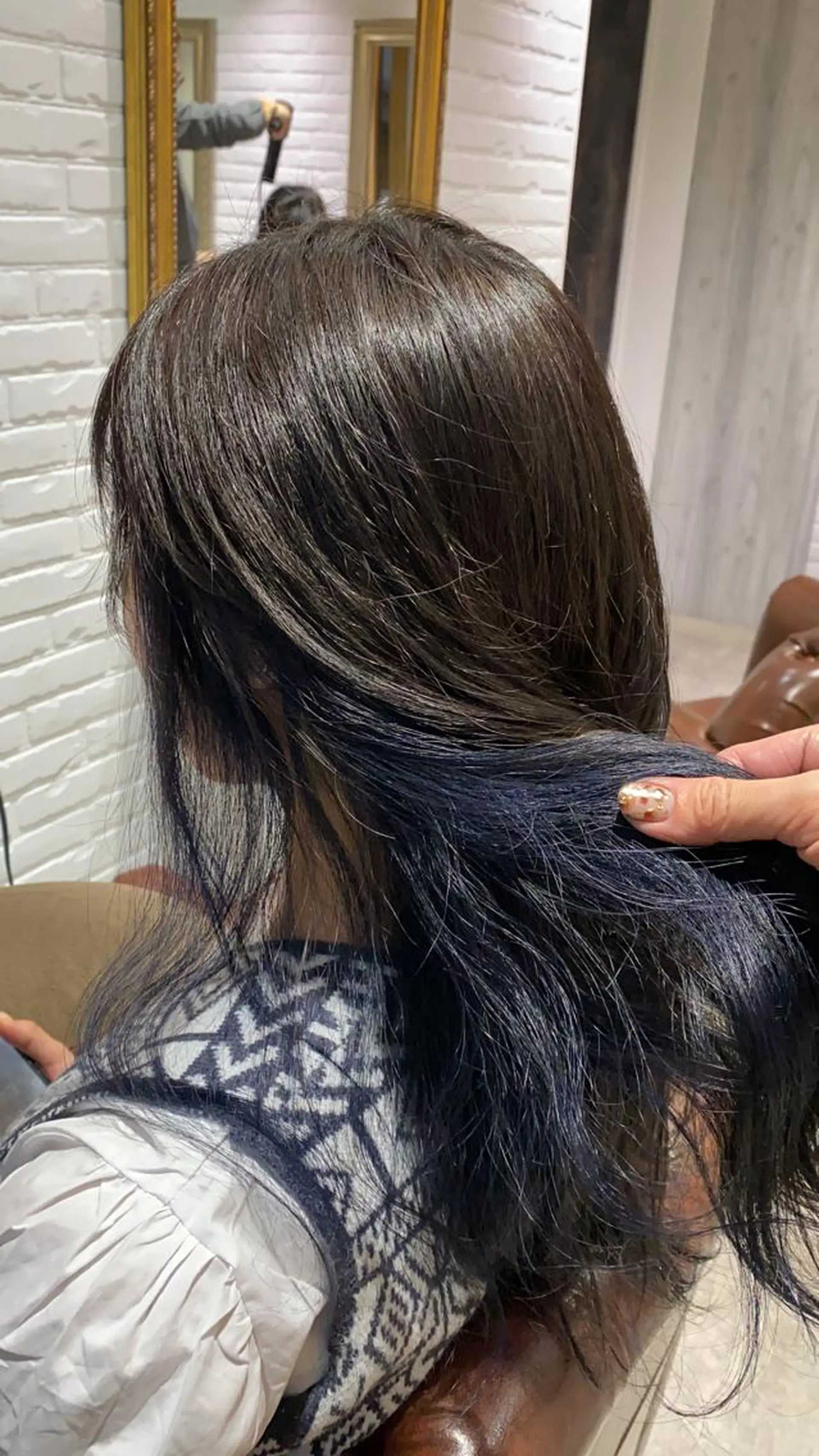 セミロング カラー ネイビーカラー カット ヘアカラー トリートメント Renatus店長 金子裕美のヘアスタイル