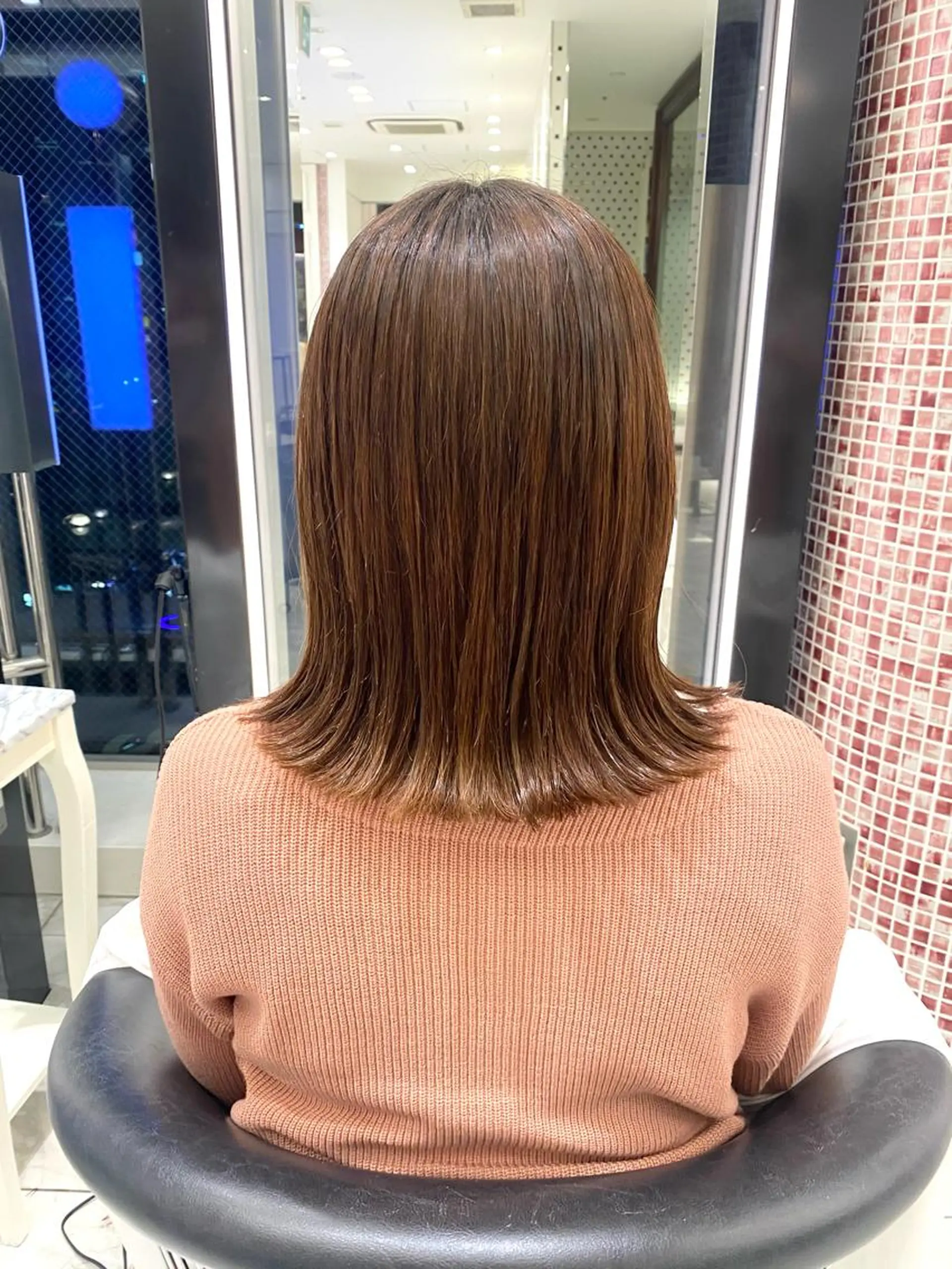 ミディアム パーマ 外ハネヘア カット ヘアカラー トリートメント ❤️パーマ美容師✂︎ 井口美緒のヘアスタイル