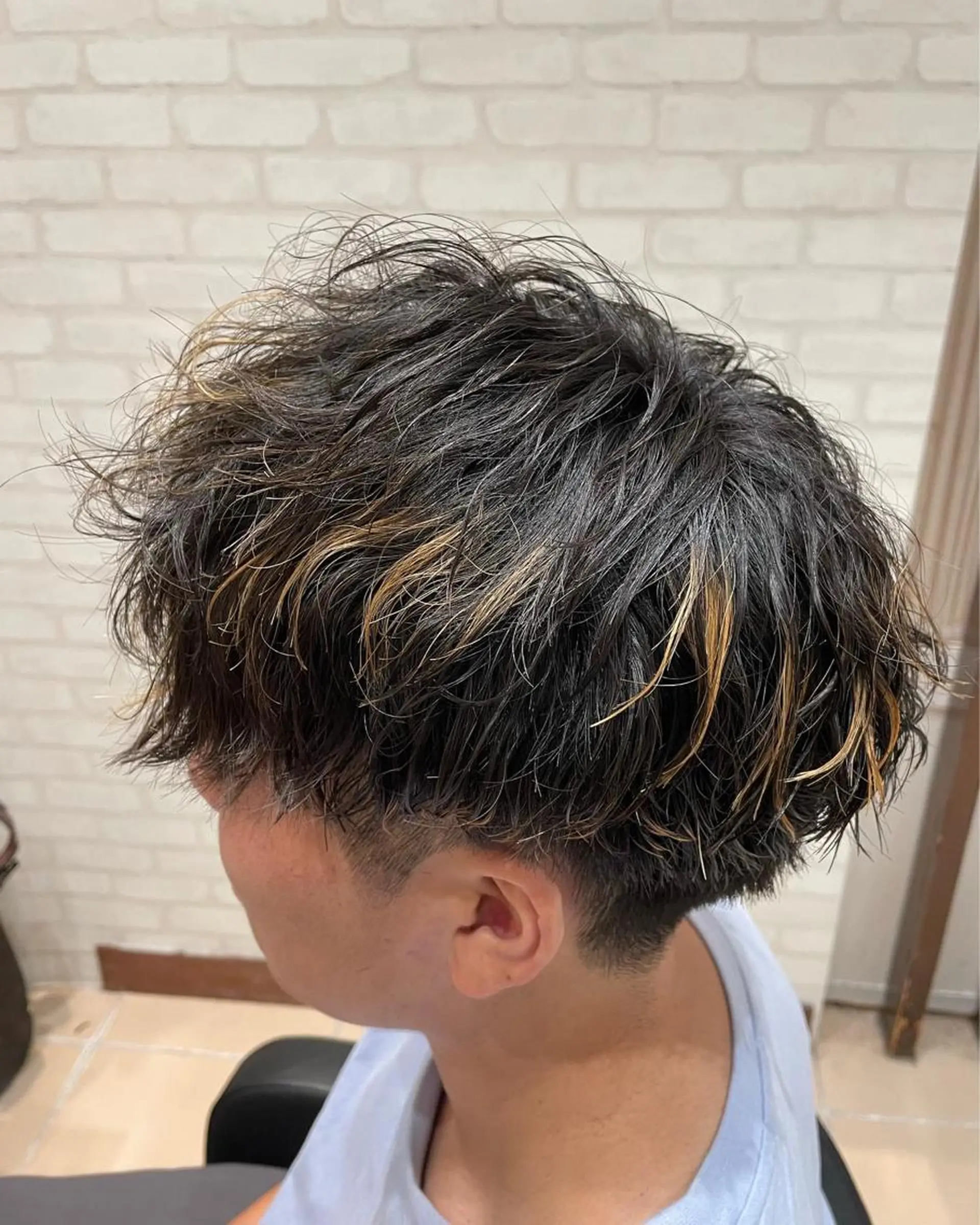 パーマ メンズ メンズパーマ ツイストスパイラルパーマ スパイラルパーマ カット パーマ 金井 郁弥のヘアスタイル
