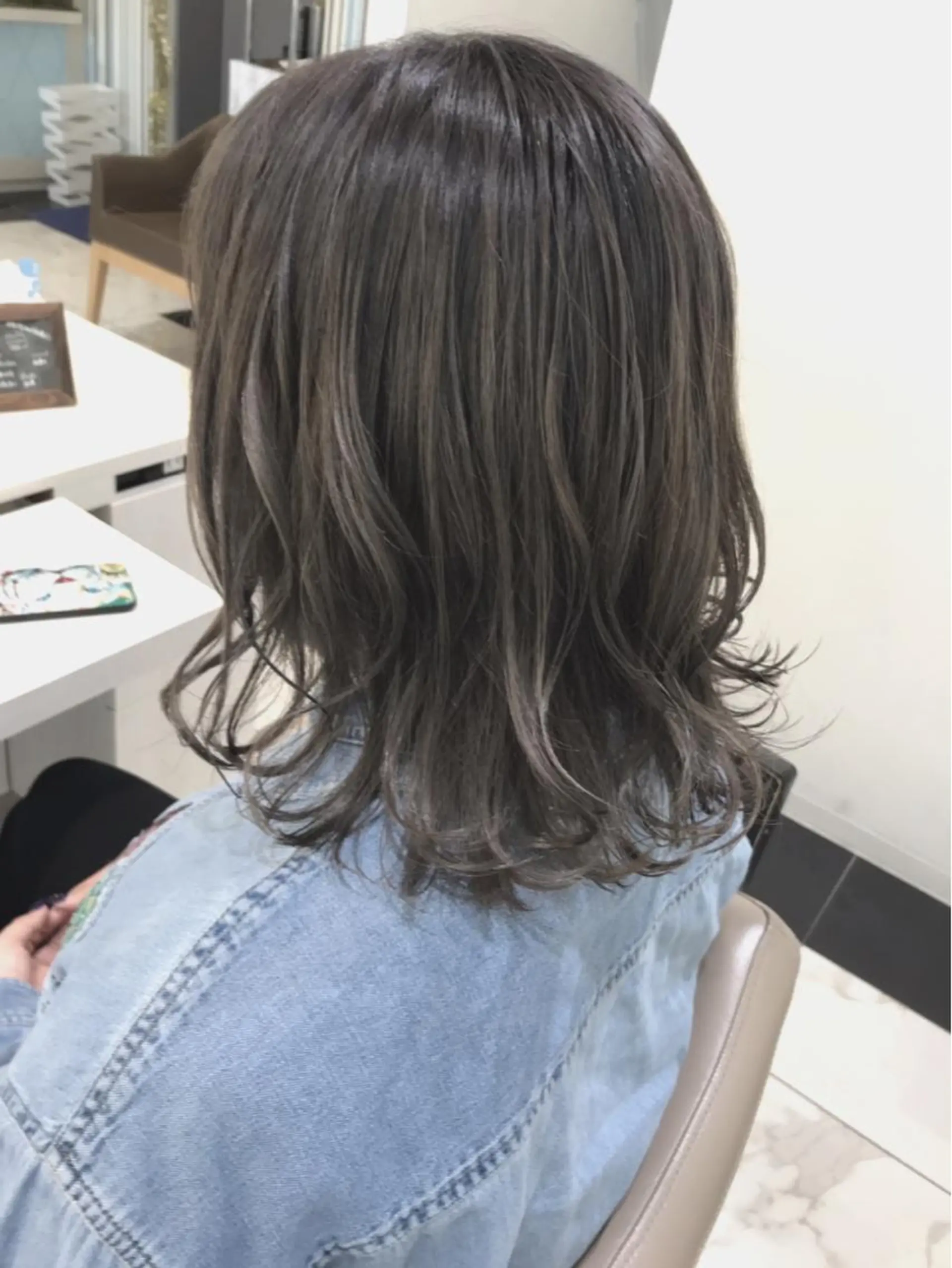 ミディアム カラー 透明感カラー グレージュ ラベンダーカラー ラベンダーグレージュ ラベンダーグレー 山崎俊輔/髪質改善 /バレイヤージュのヘアスタイル