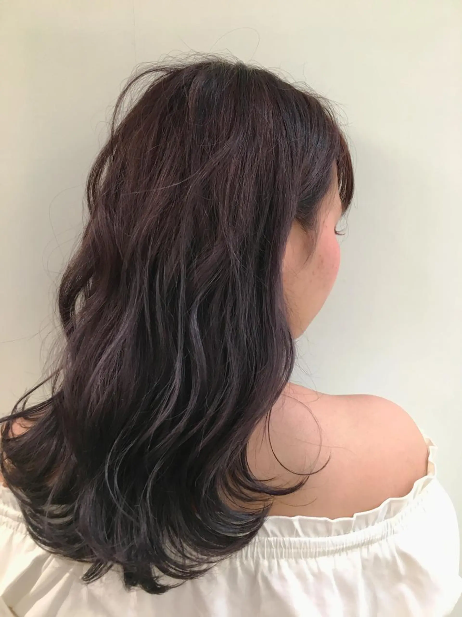 ミディアム due hair 京都駅前店 MILBON オージュア認定サロン【デューヘアー】所属・ハイトーンブリーチ 土坂　由志【京都】のヘアスタイル