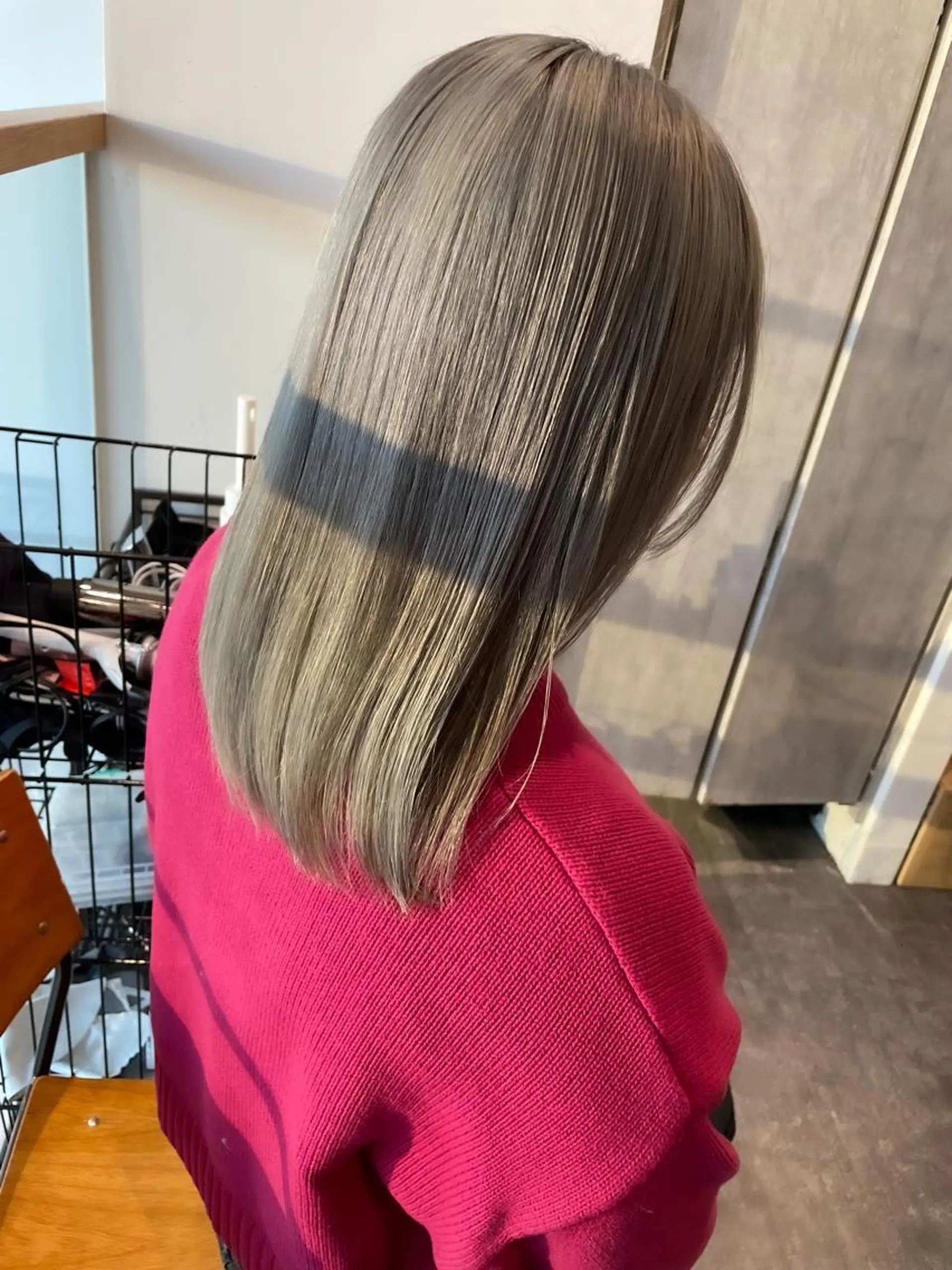 ミディアム カラー ヘアアレンジ アイブロウ ミニボブ/ブリーチ 🌈MISATOのヘアスタイル