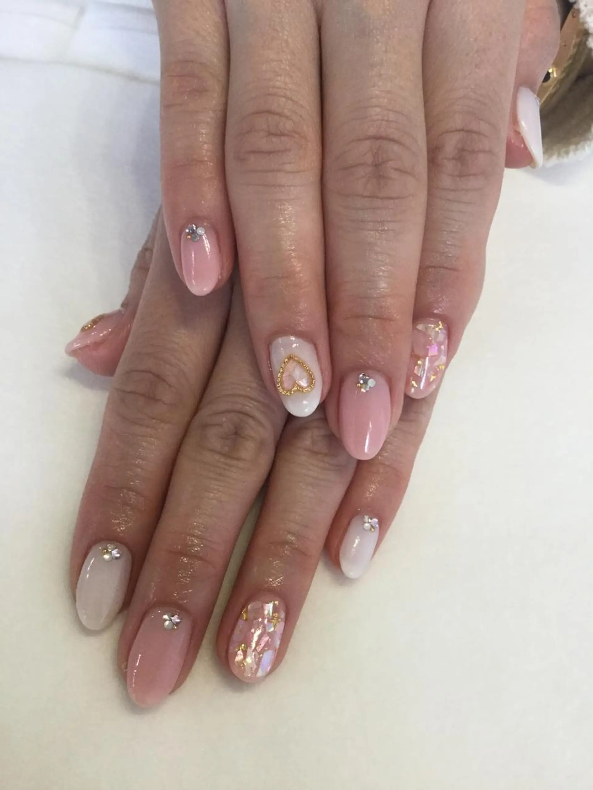 ネイル ハンドネイル 💎🐰 saki. m 🐰💎のネイルデザイン