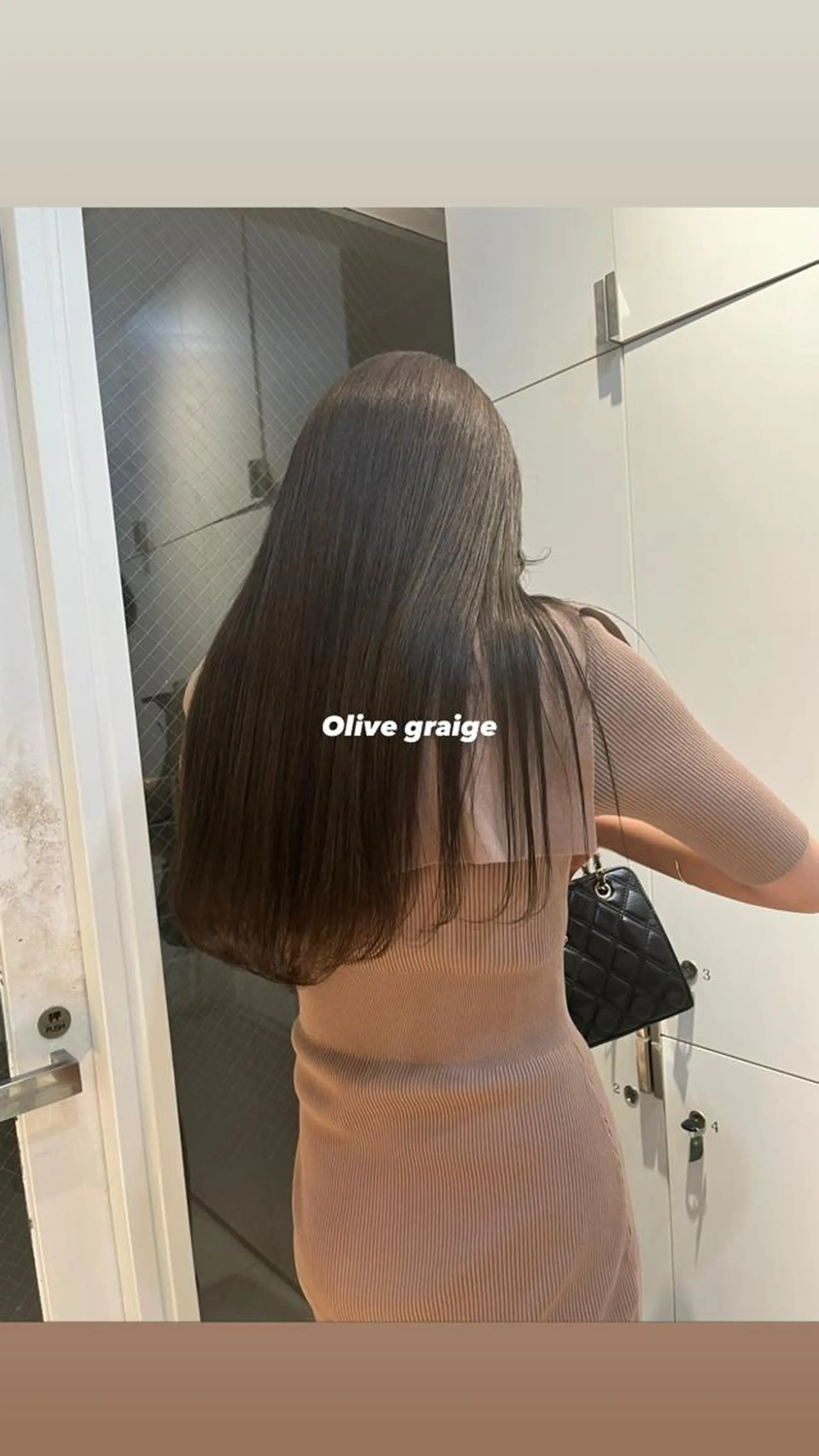 ロング カラー ヘアアレンジ 透明感カラー グレージュ オリーブグレージュ オリーブグレー MAYU/ハイトーン /レイヤーカットのヘアスタイル