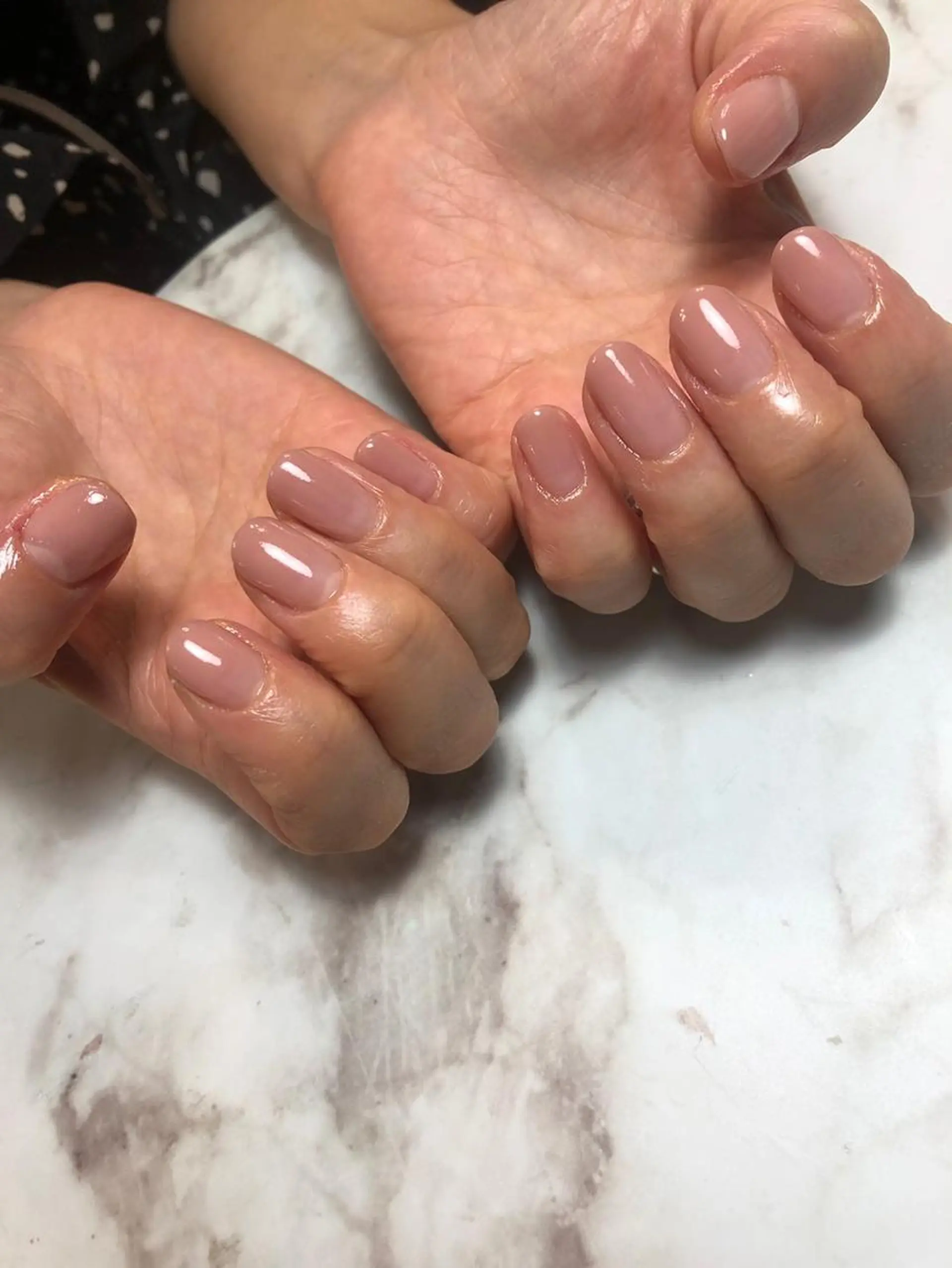 ネイル ジェルネイル グラデーション Nailist Honamiのネイルデザイン