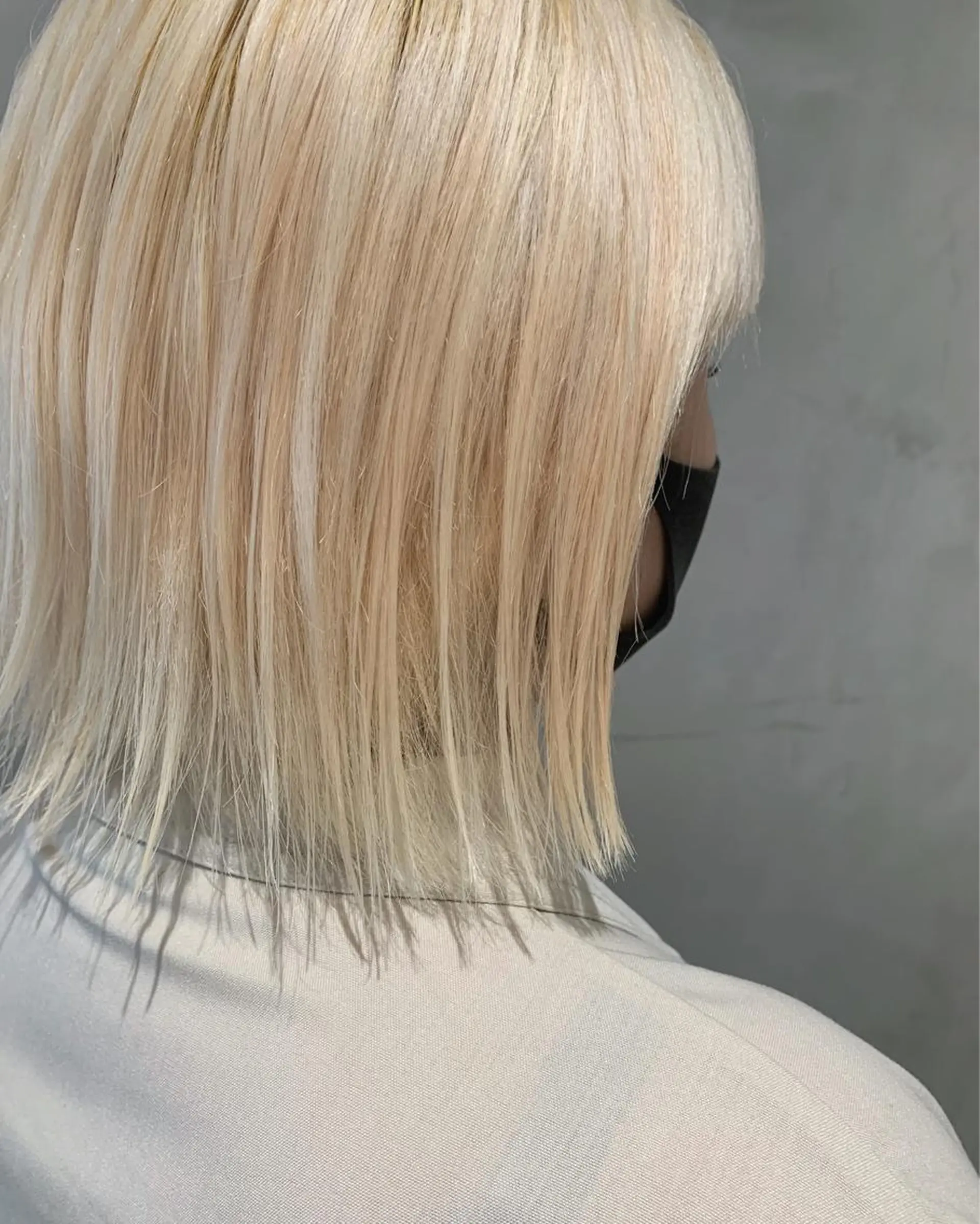 ミディアム カラー ブリーチ 抜きっぱなしブロンド カット ヘアカラー トリートメント 優作 〜圧倒的信頼〜のヘアスタイル