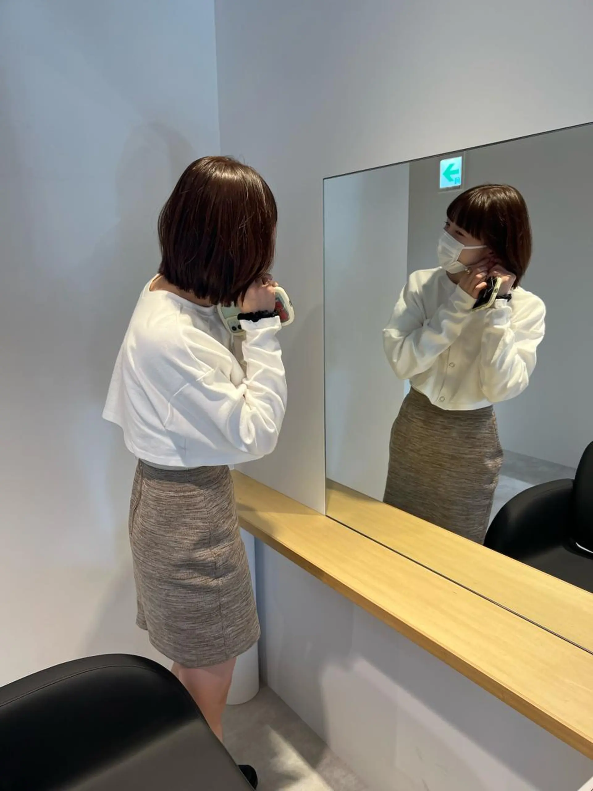 ショート カラー io濱川 遥のヘアスタイル