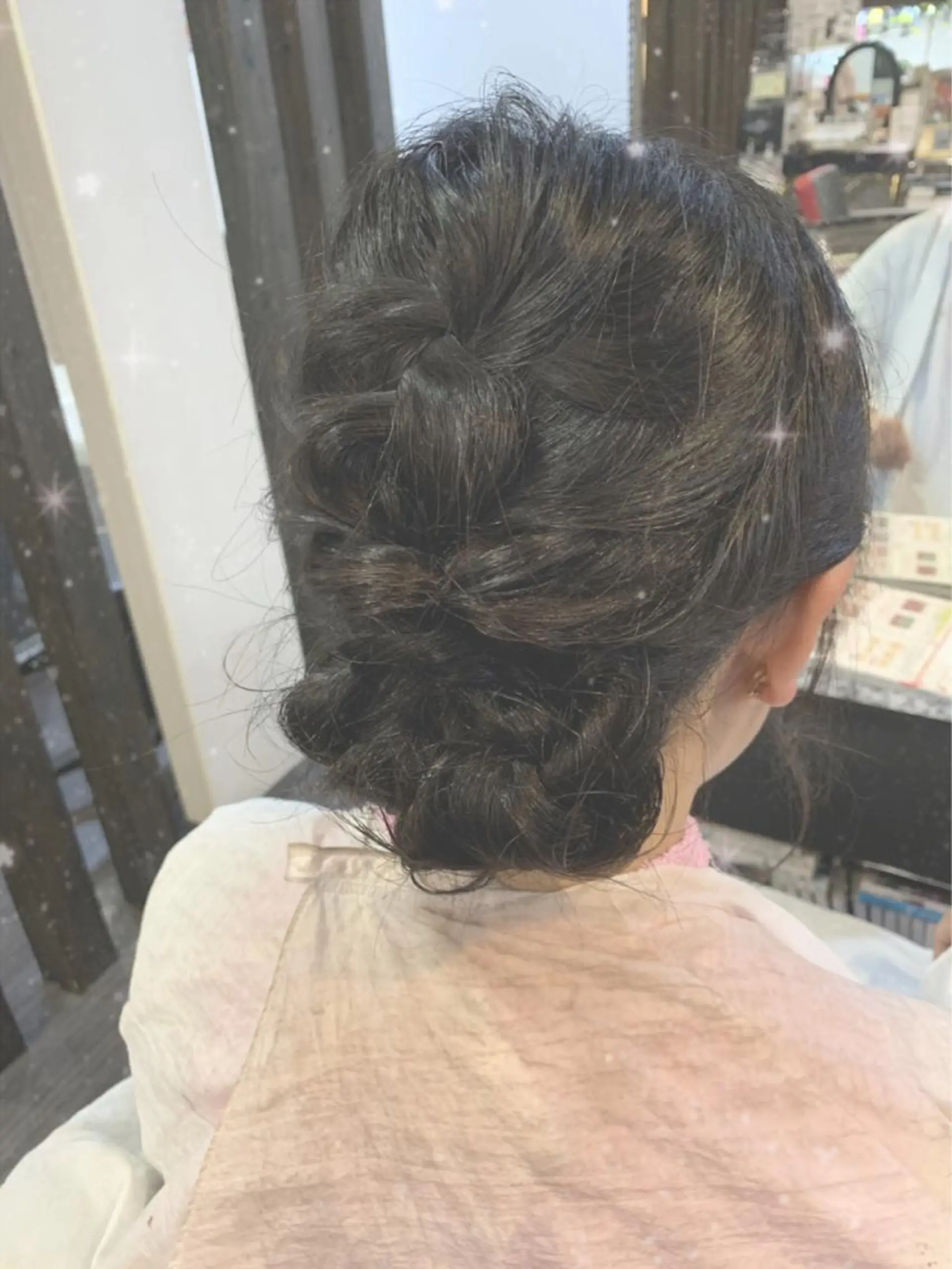 ミディアム ヘアアレンジ LEGGU所属・中本 愛理のヘアスタイル