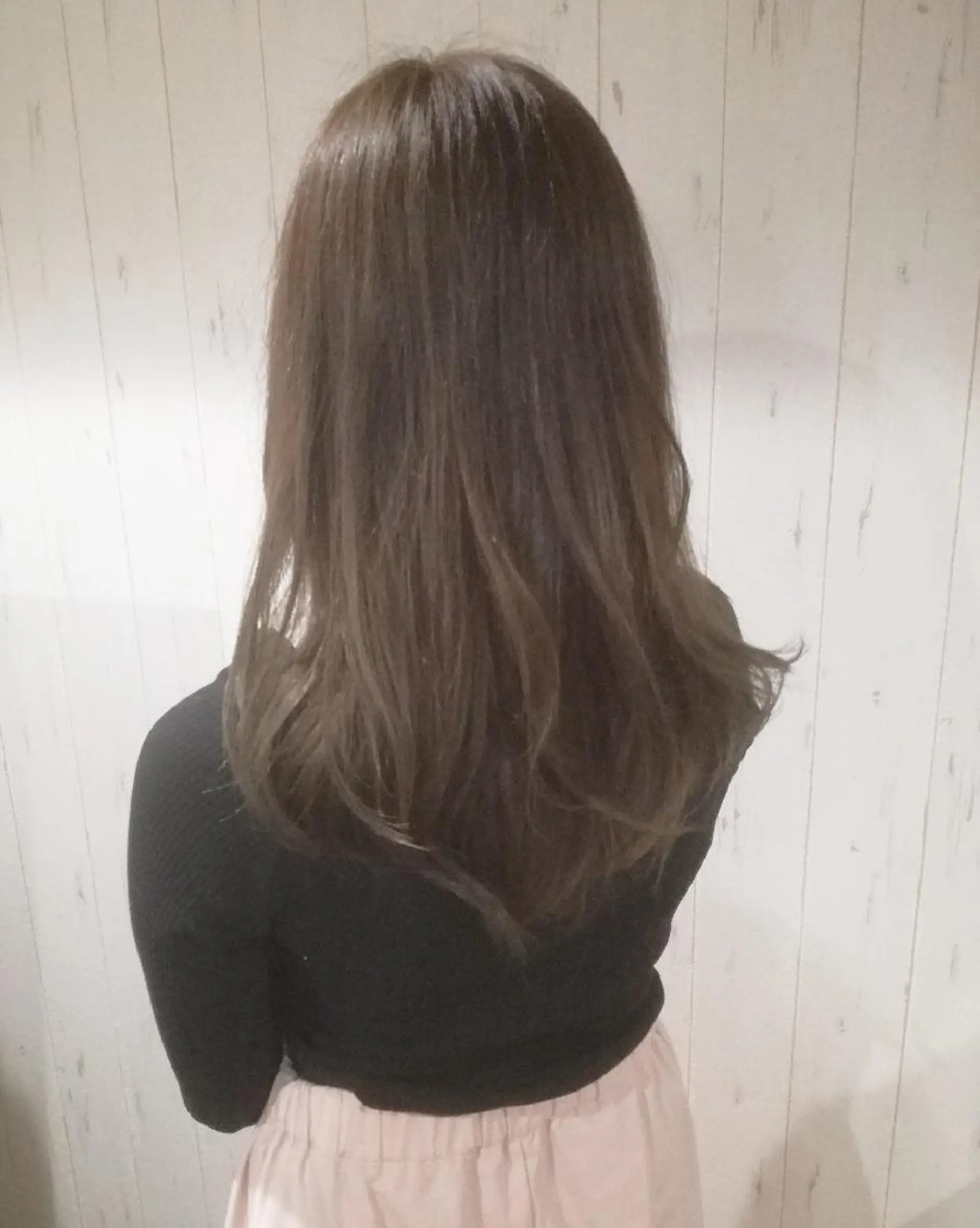 ロング カラー 透明感カラー 西川 敏夫のヘアスタイル