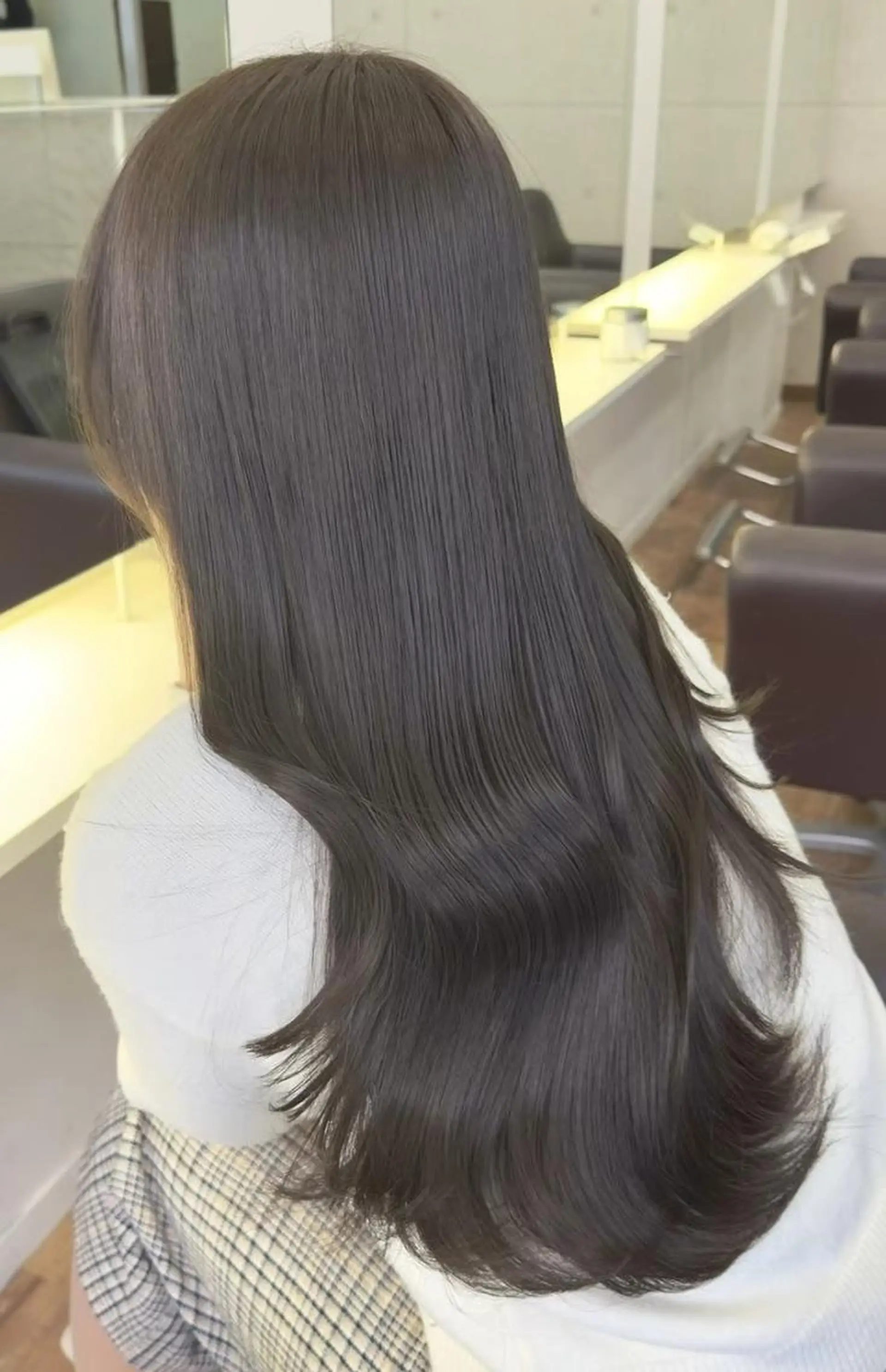 セミロング カラー 大宮ハイトーン 原田光のヘアスタイル